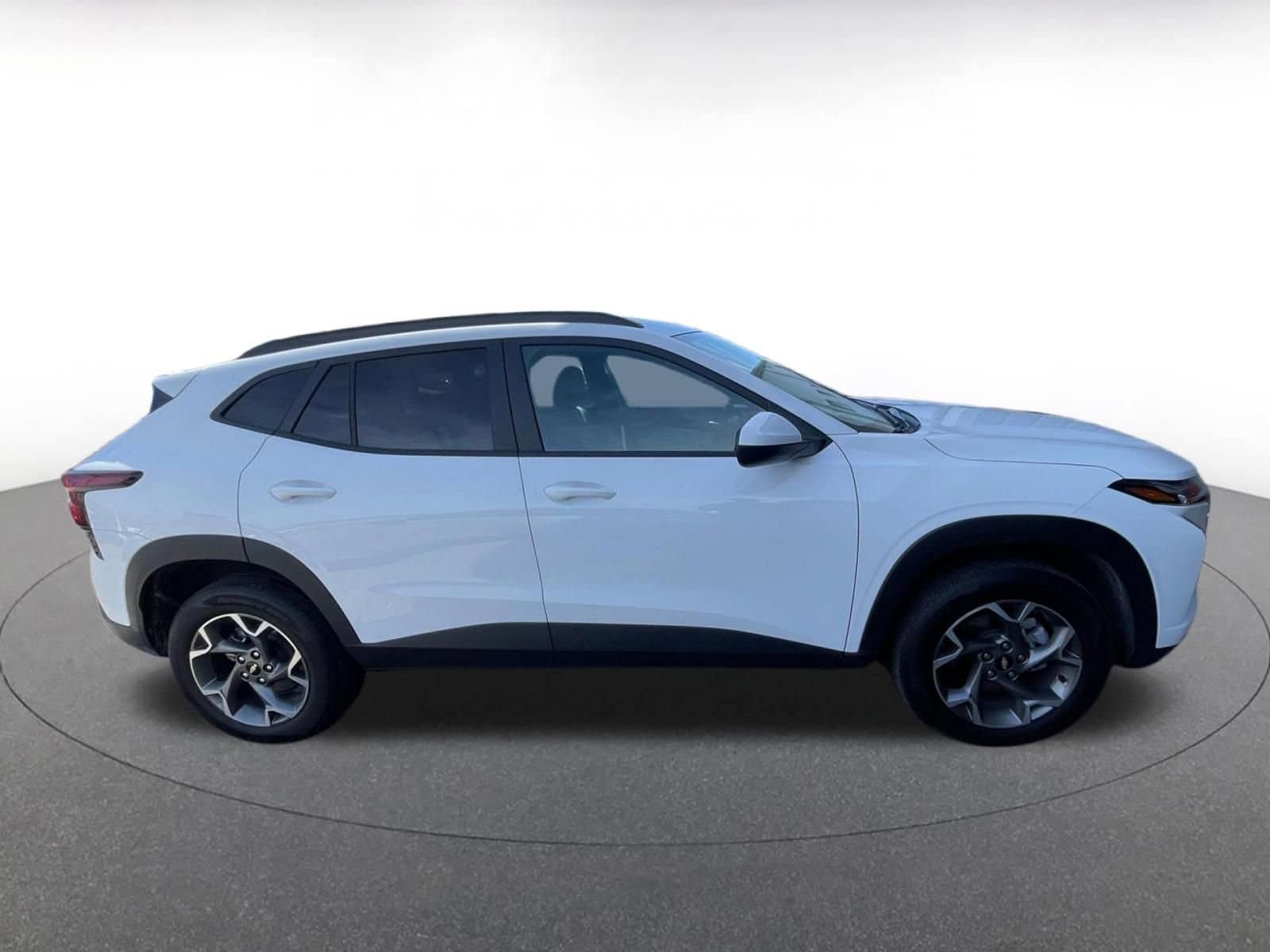 Thumbnail: 2025 Chevrolet Trax - 15