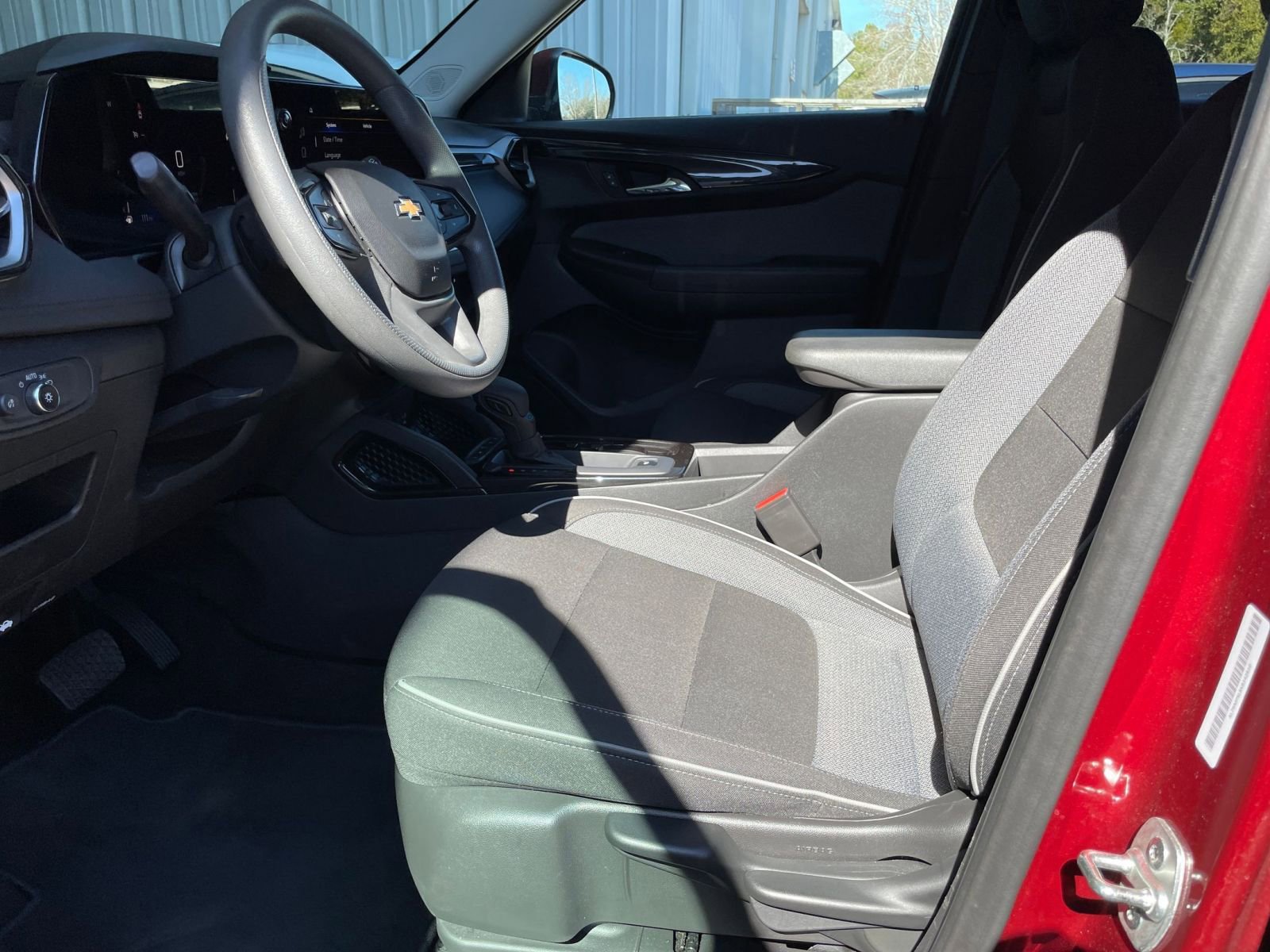 Thumbnail: 2025 Chevrolet TrailBlazer - 25