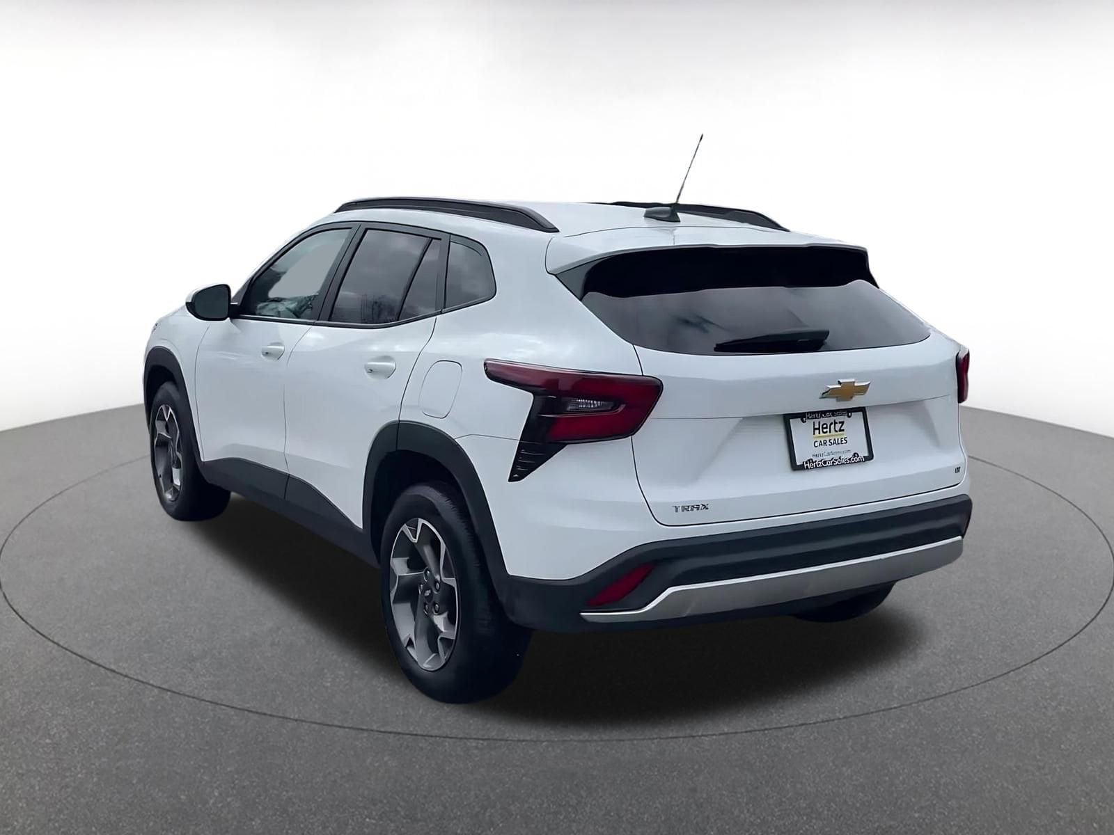 Thumbnail: 2025 Chevrolet Trax - 10