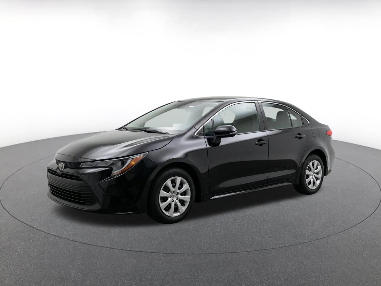 Thumbnail: 2025 Toyota Corolla - 3