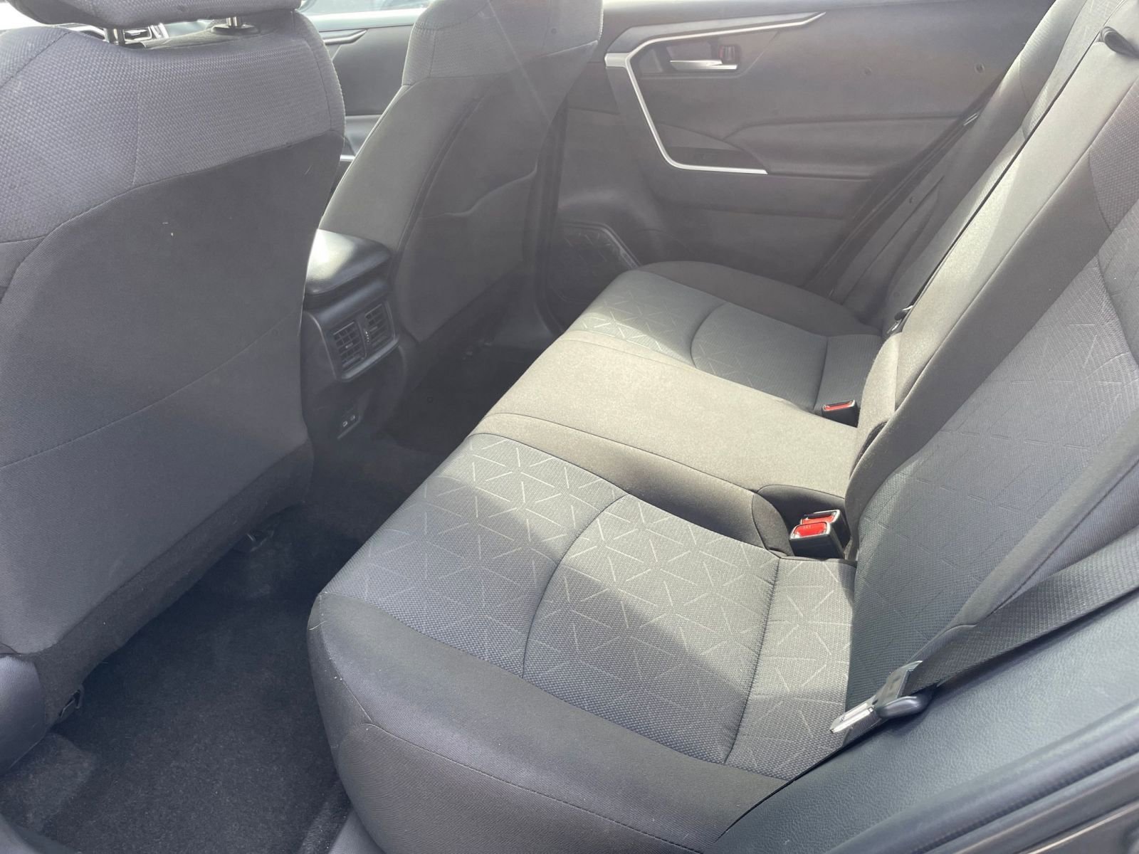 Thumbnail: 2025 Toyota RAV4 - 25