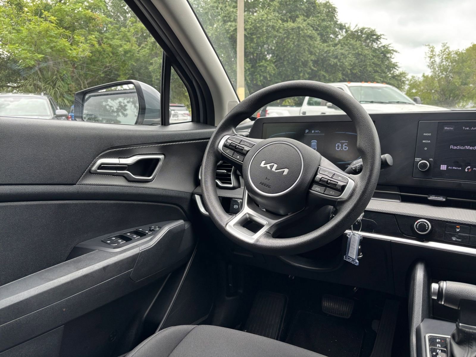 Thumbnail: 2025 Kia Sportage - 33