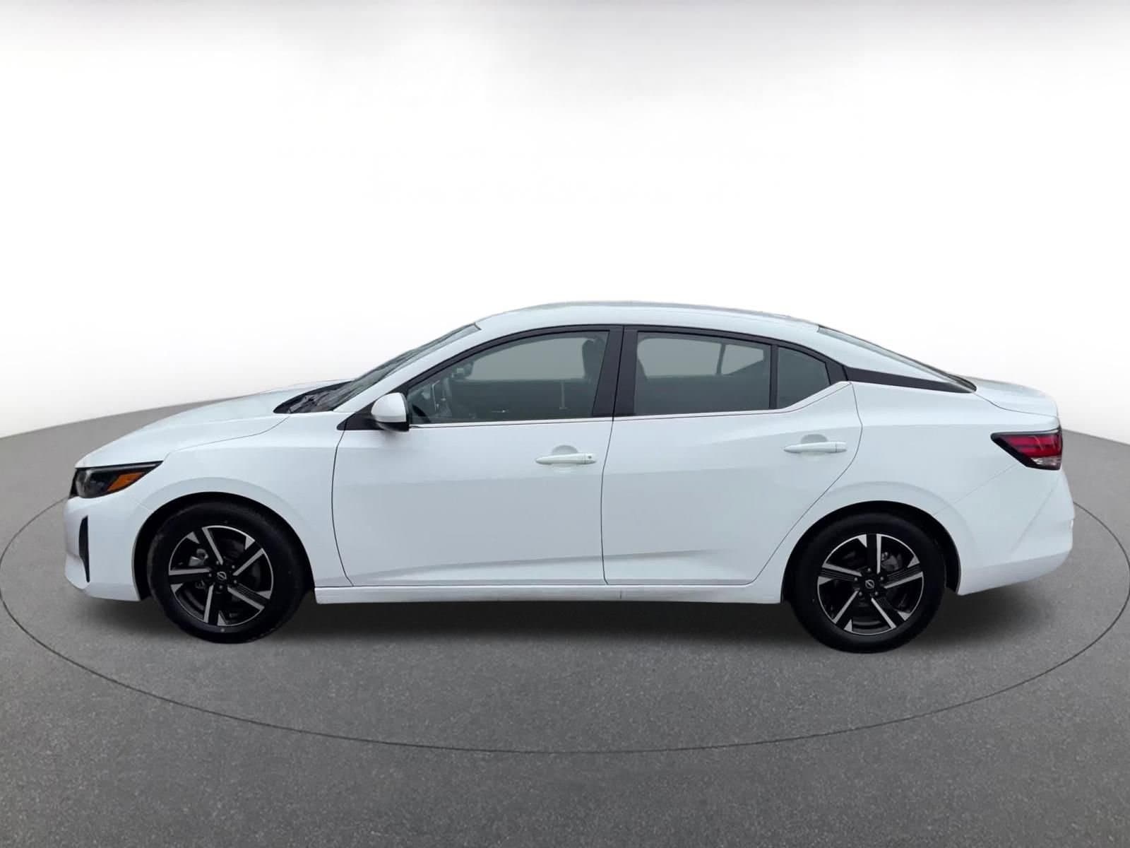 Thumbnail: 2025 Nissan Sentra - 8