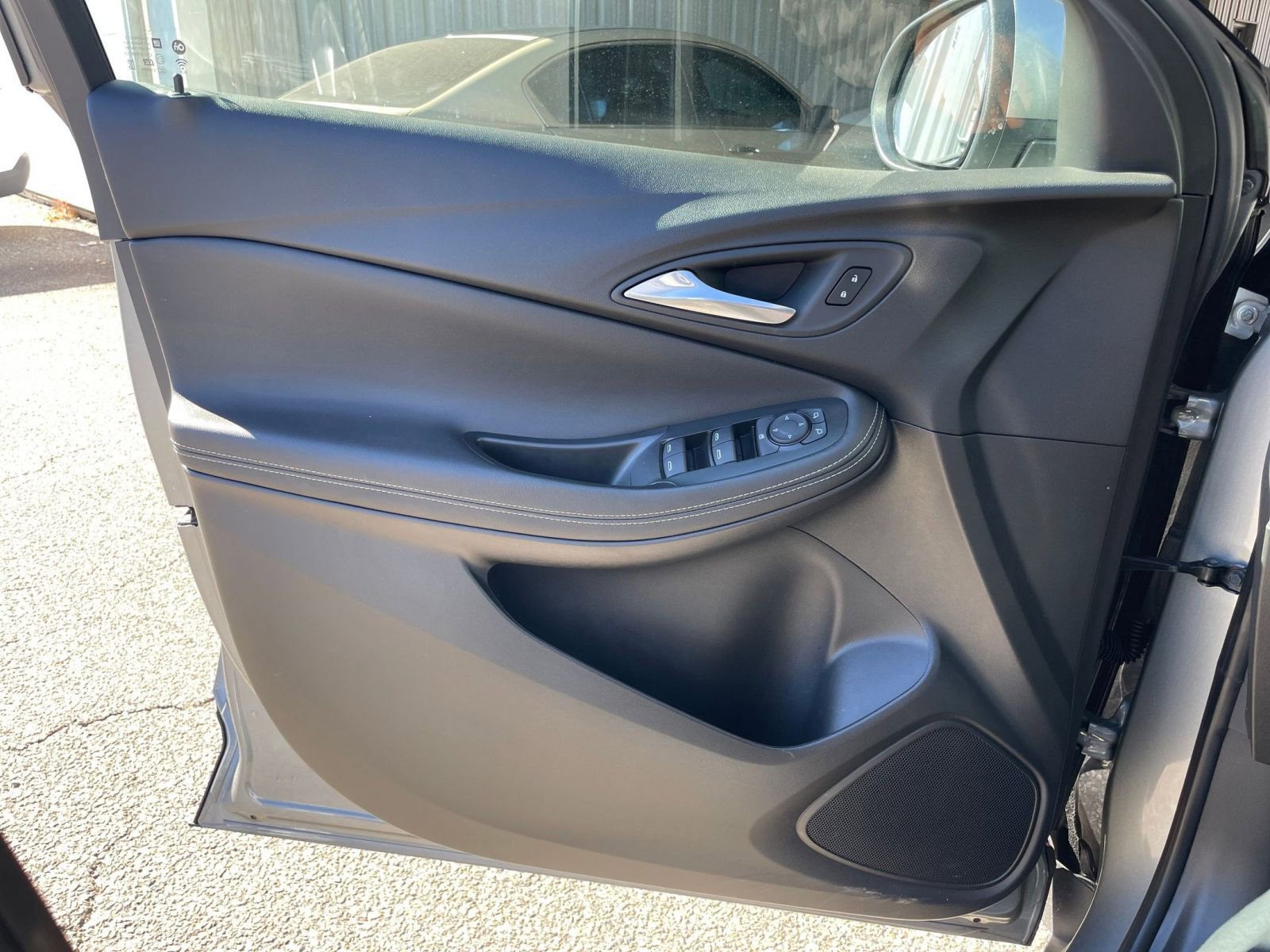 Thumbnail: 2025 Buick Encore GX - 20