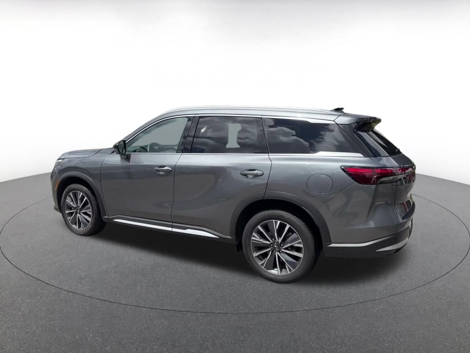 Thumbnail: 2026 INFINITI QX60 - 8