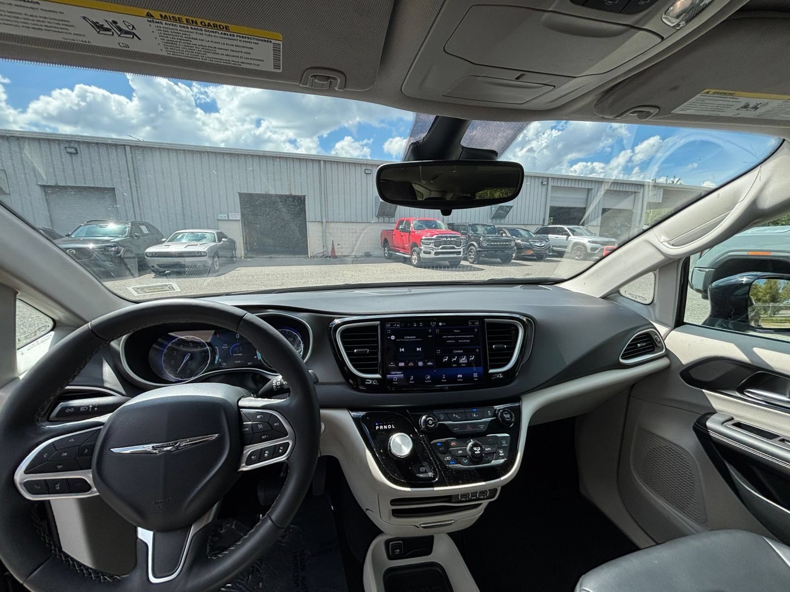 Thumbnail: 2024 Chrysler Pacifica - 35