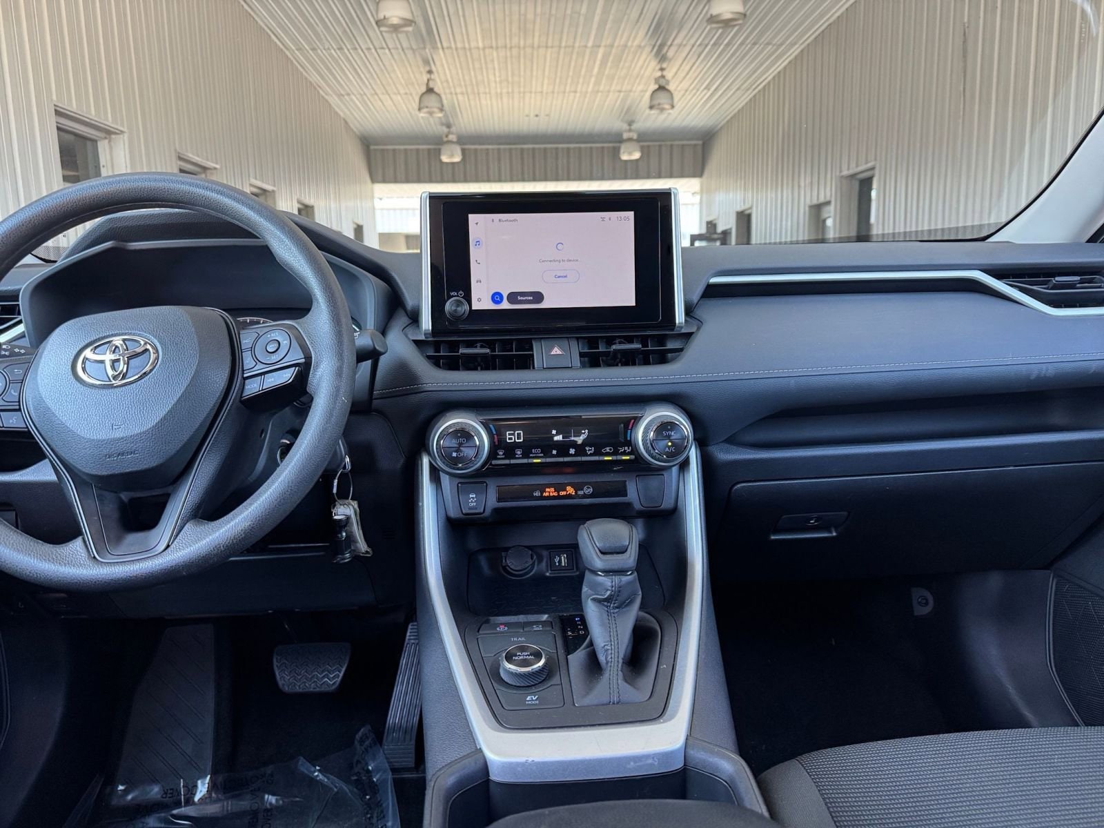 Thumbnail: 2025 Toyota RAV4 - 30