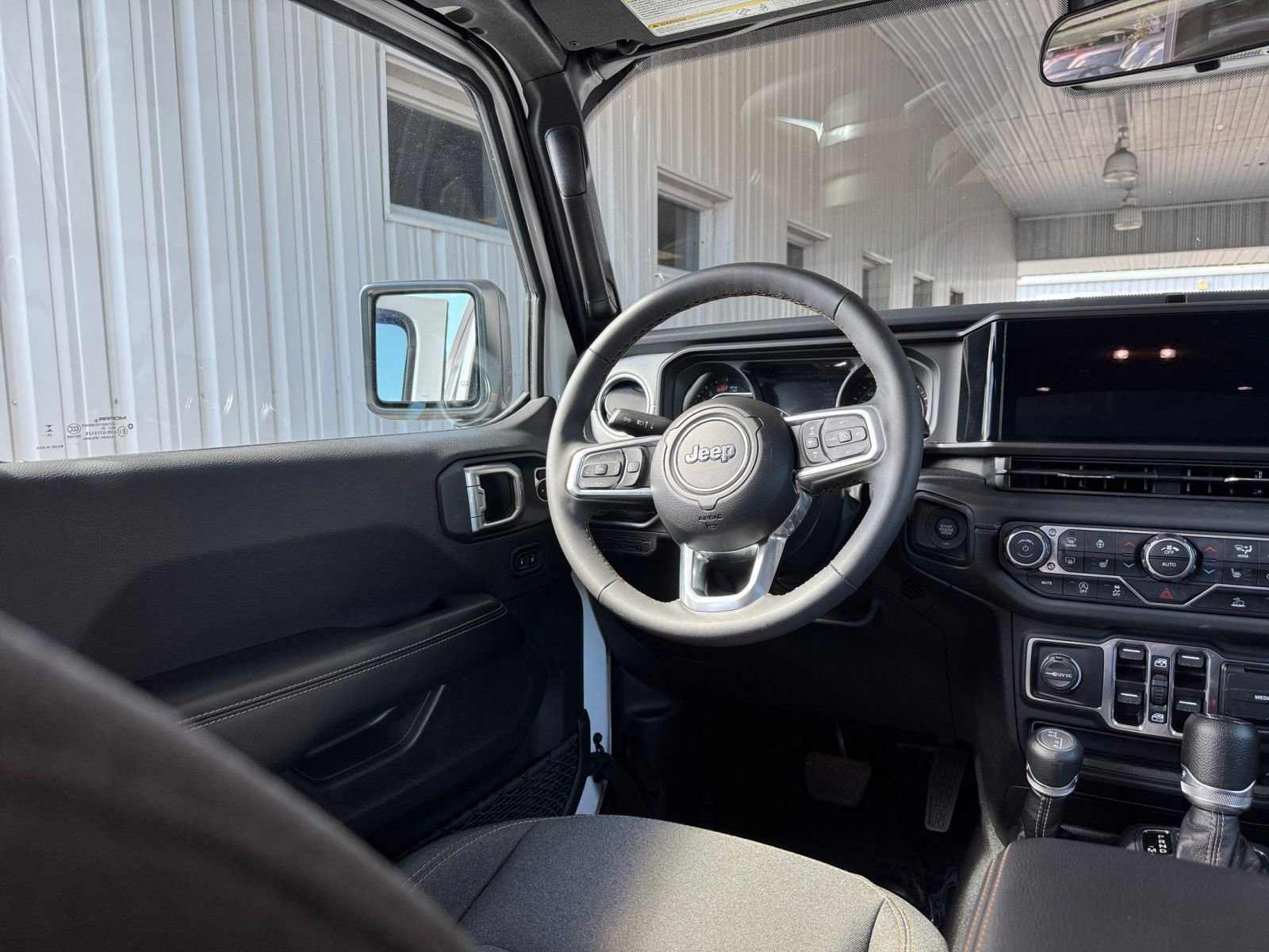 Thumbnail: 2025 Jeep Wrangler - 33