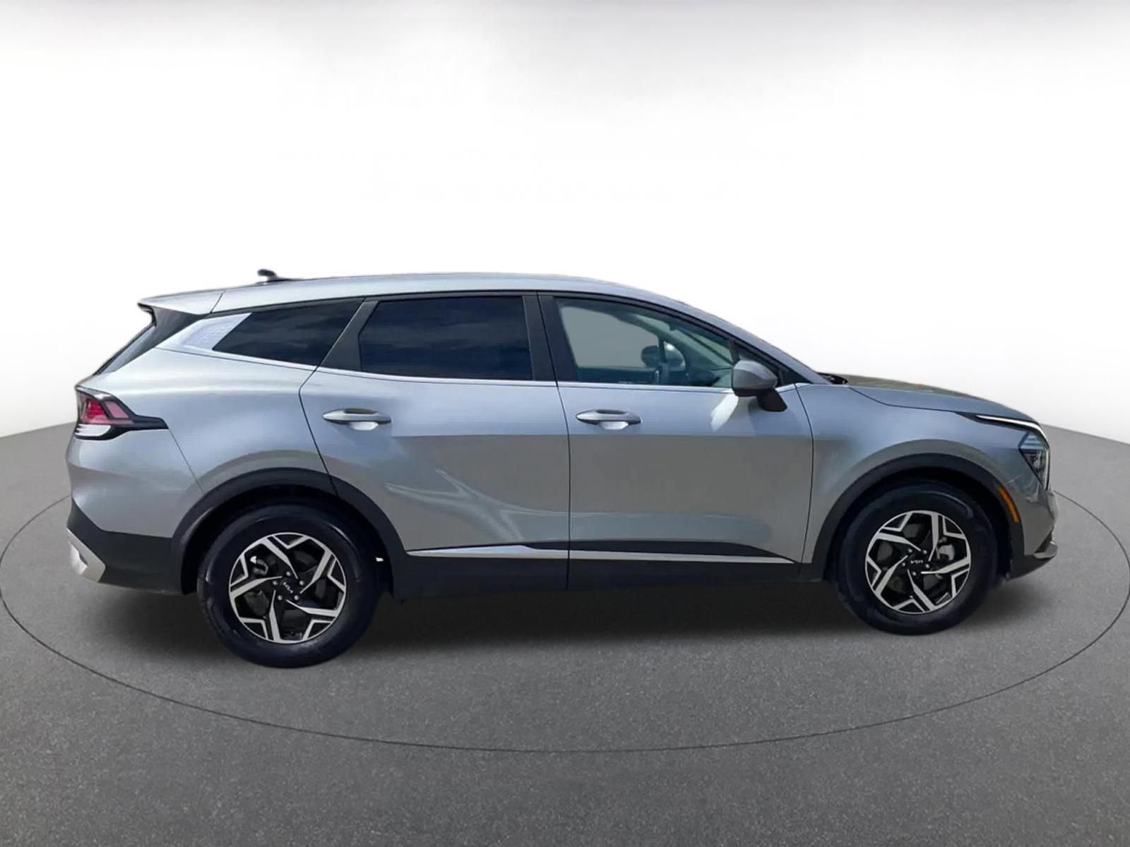 Thumbnail: 2025 Kia Sportage - 16