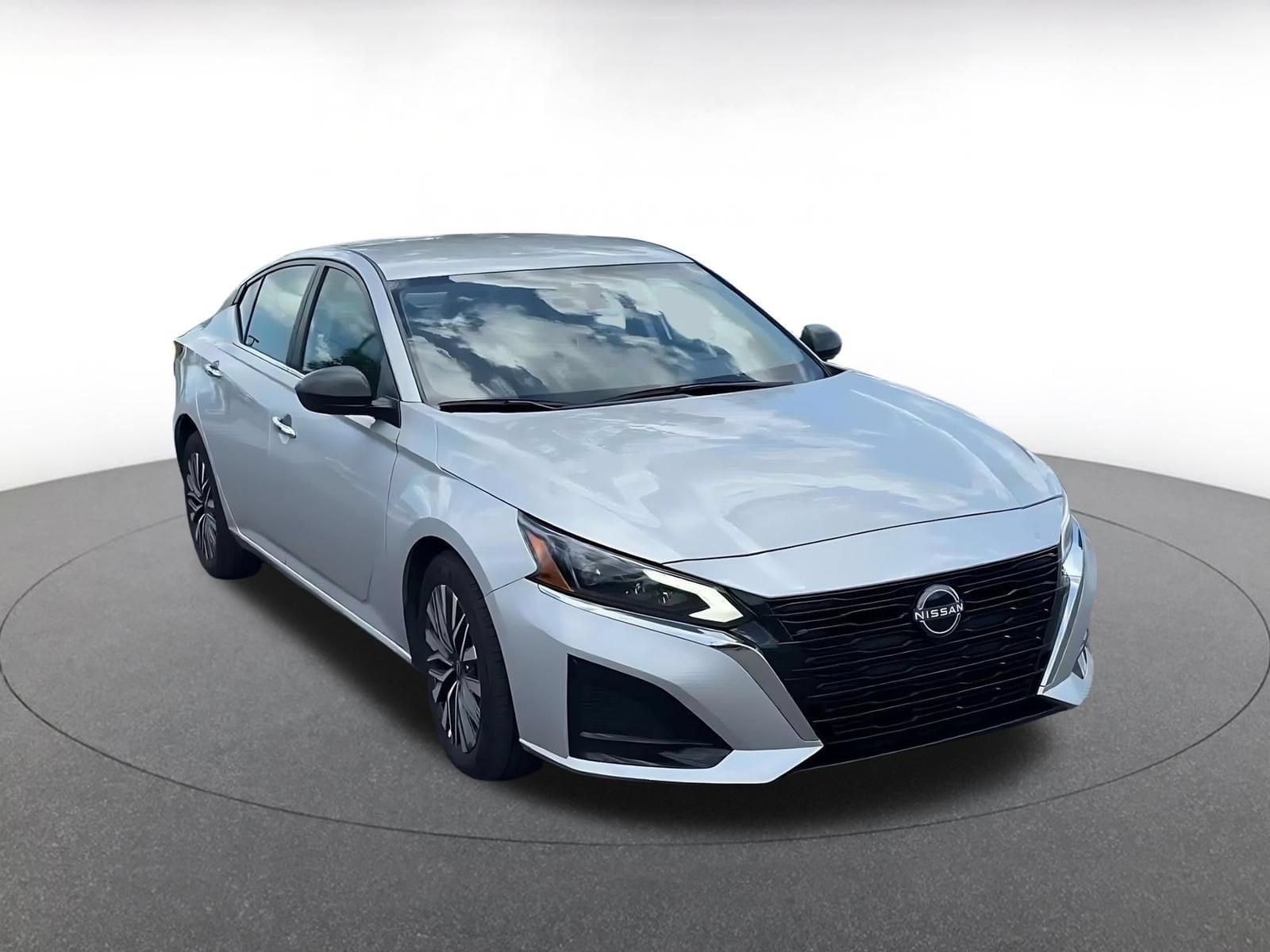 Thumbnail: 2025 Nissan Altima - 2