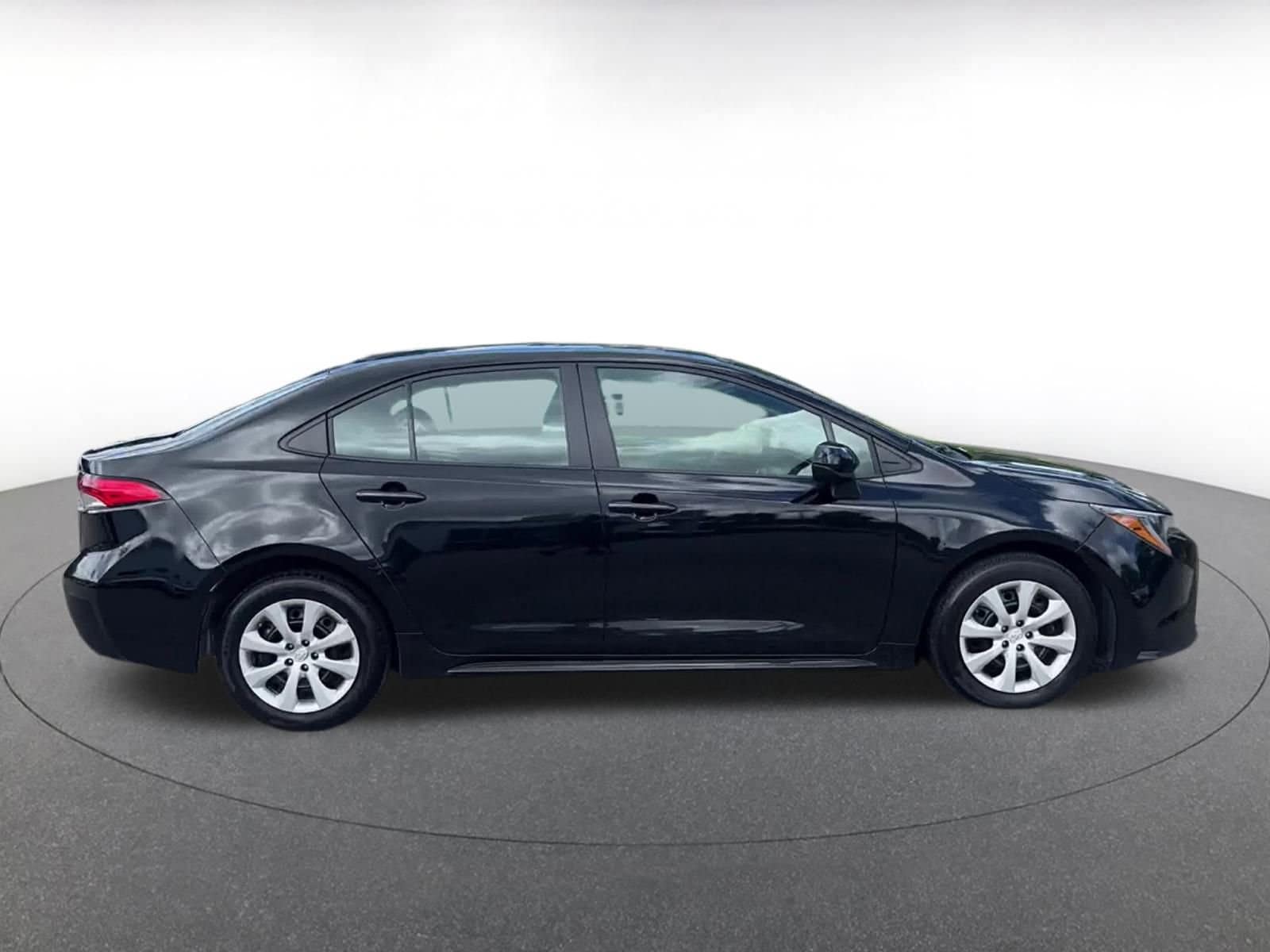 Thumbnail: 2024 Toyota Corolla - 13