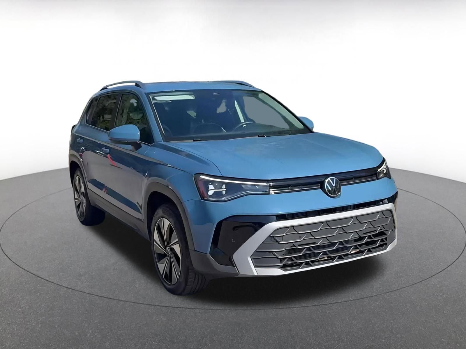 Thumbnail: 2025 Volkswagen Taos - 2