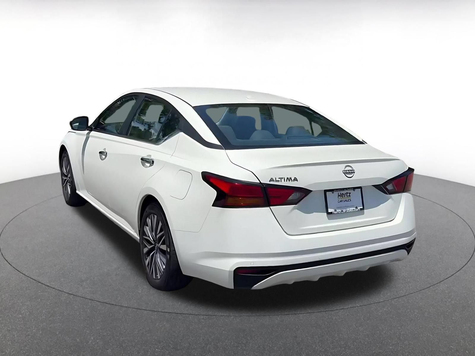 Thumbnail: 2025 Nissan Altima - 10