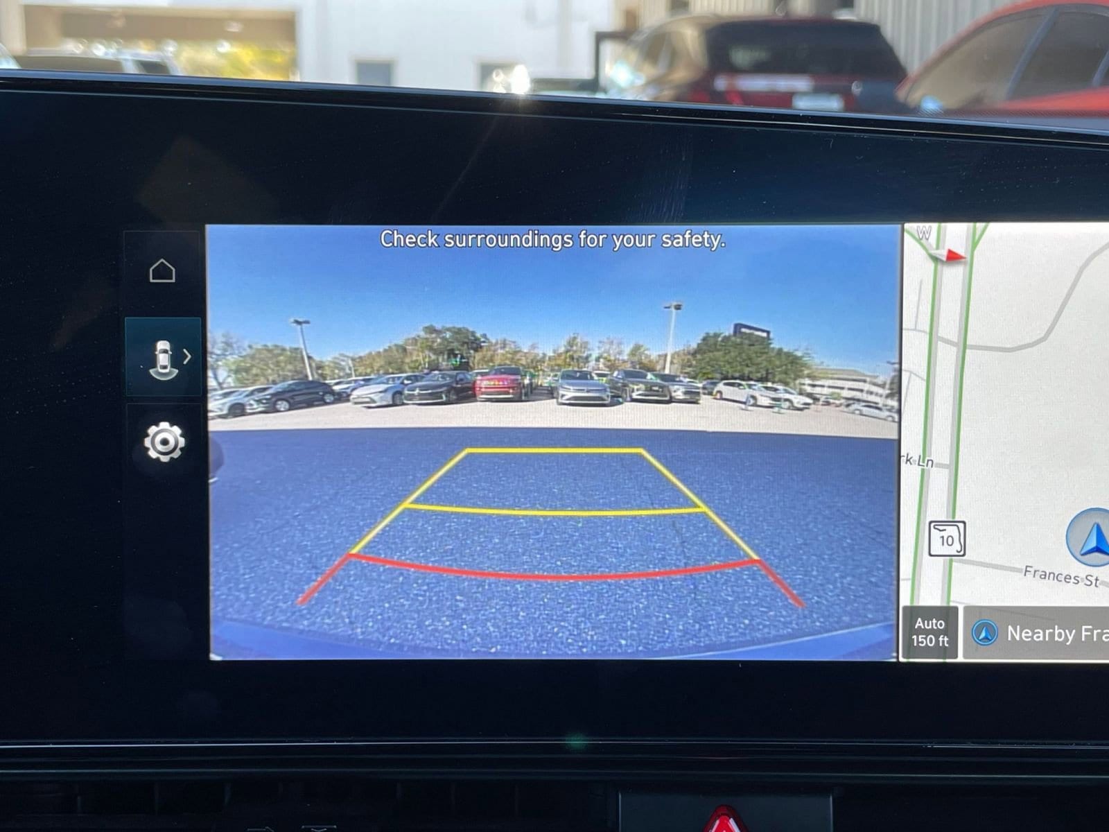 Thumbnail: 2025 Hyundai Elantra - 17