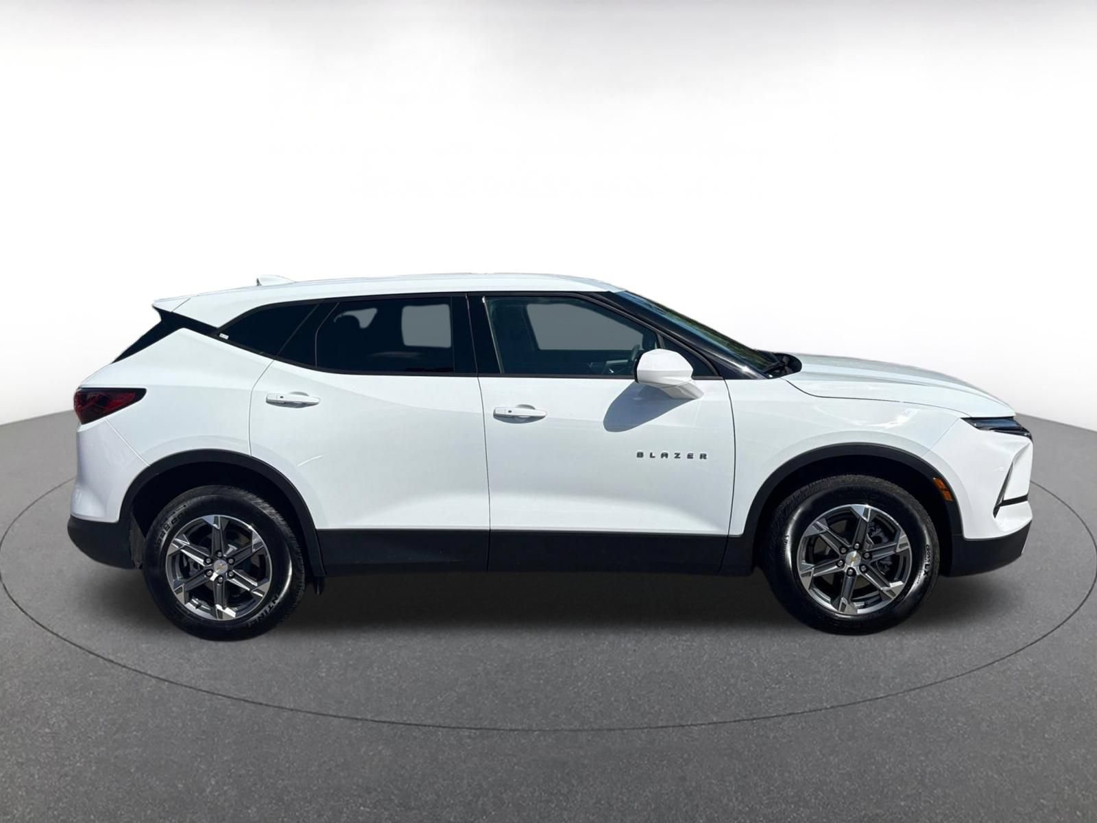 Thumbnail: 2026 Chevrolet Blazer - 12