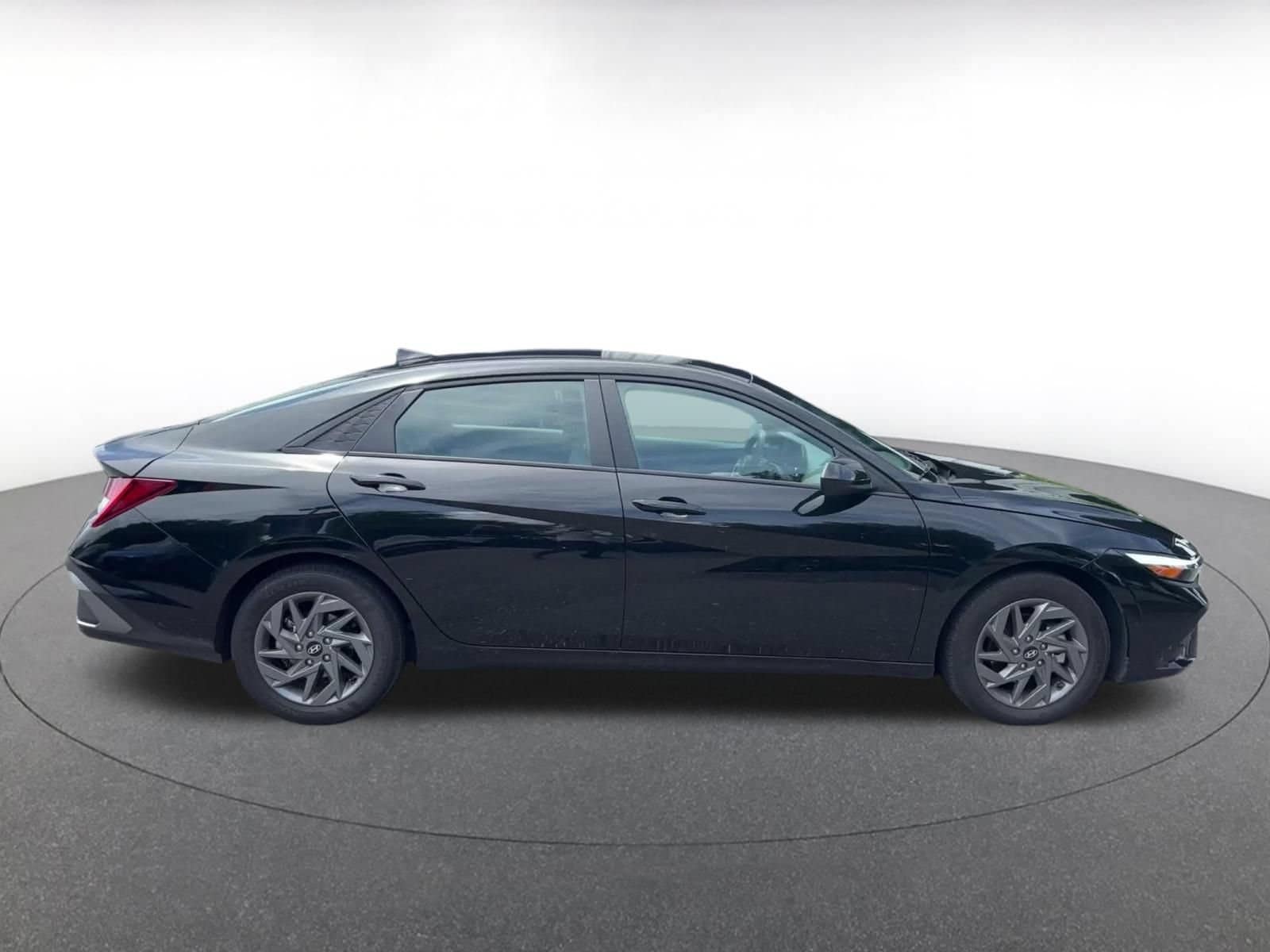 Thumbnail: 2026 Hyundai Elantra - 13