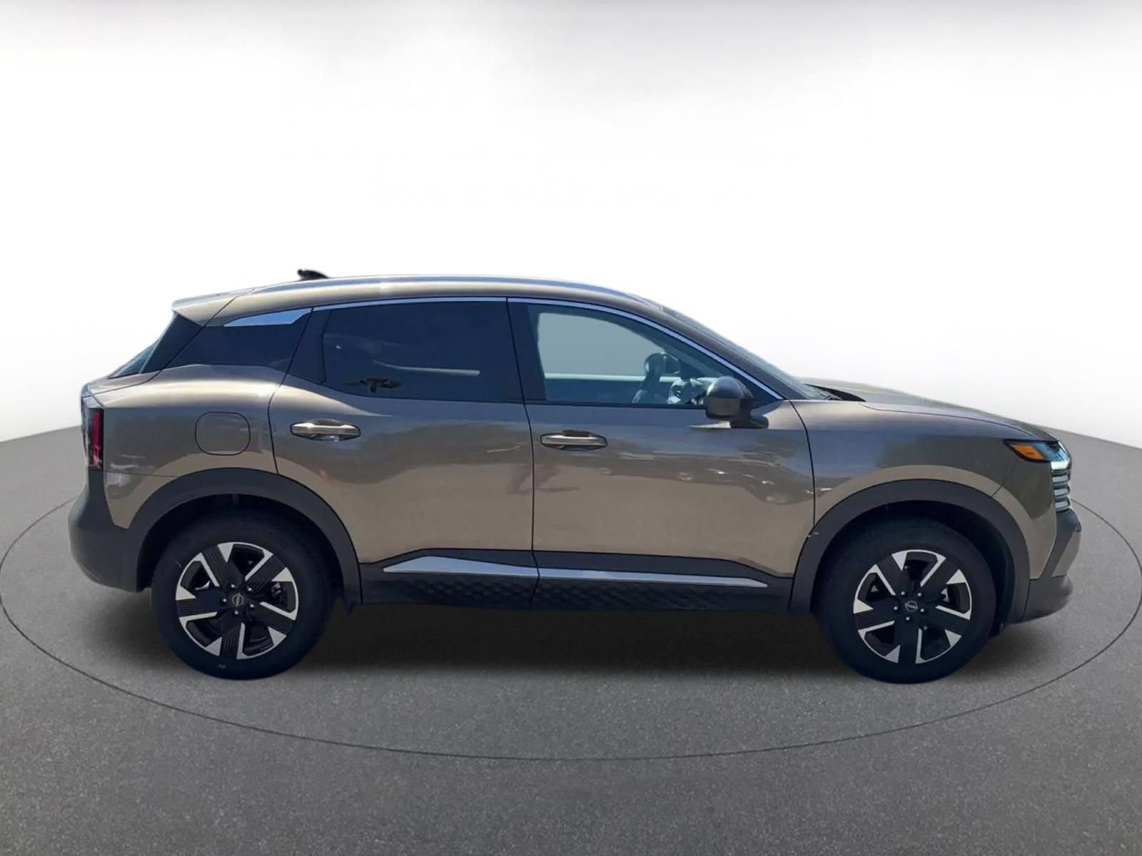 Thumbnail: 2026 Nissan Kicks - 15