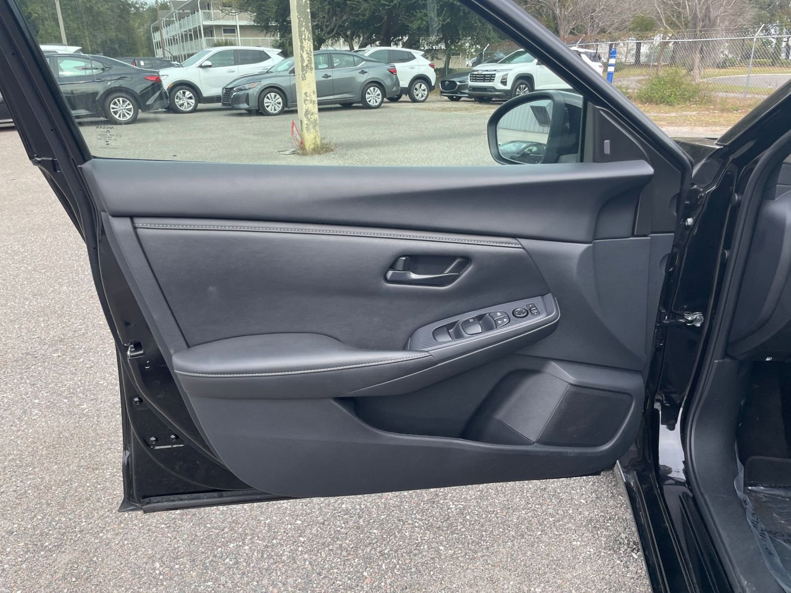 Thumbnail: 2025 Nissan Sentra - 20