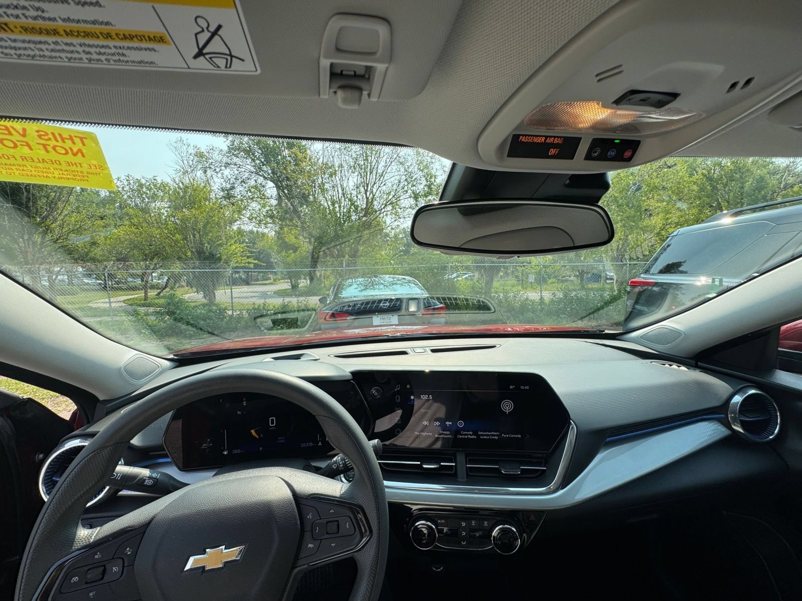 Thumbnail: 2025 Chevrolet Trax - 32