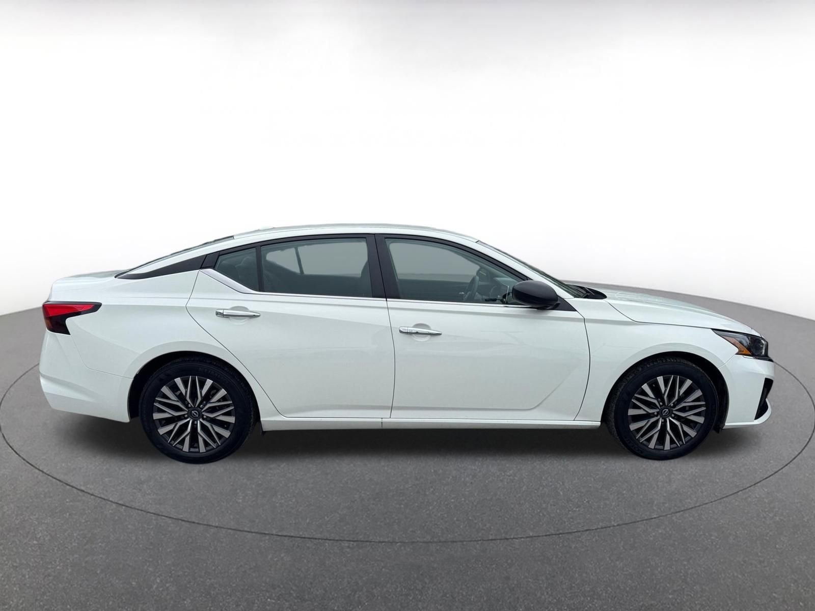 Thumbnail: 2025 Nissan Altima - 15