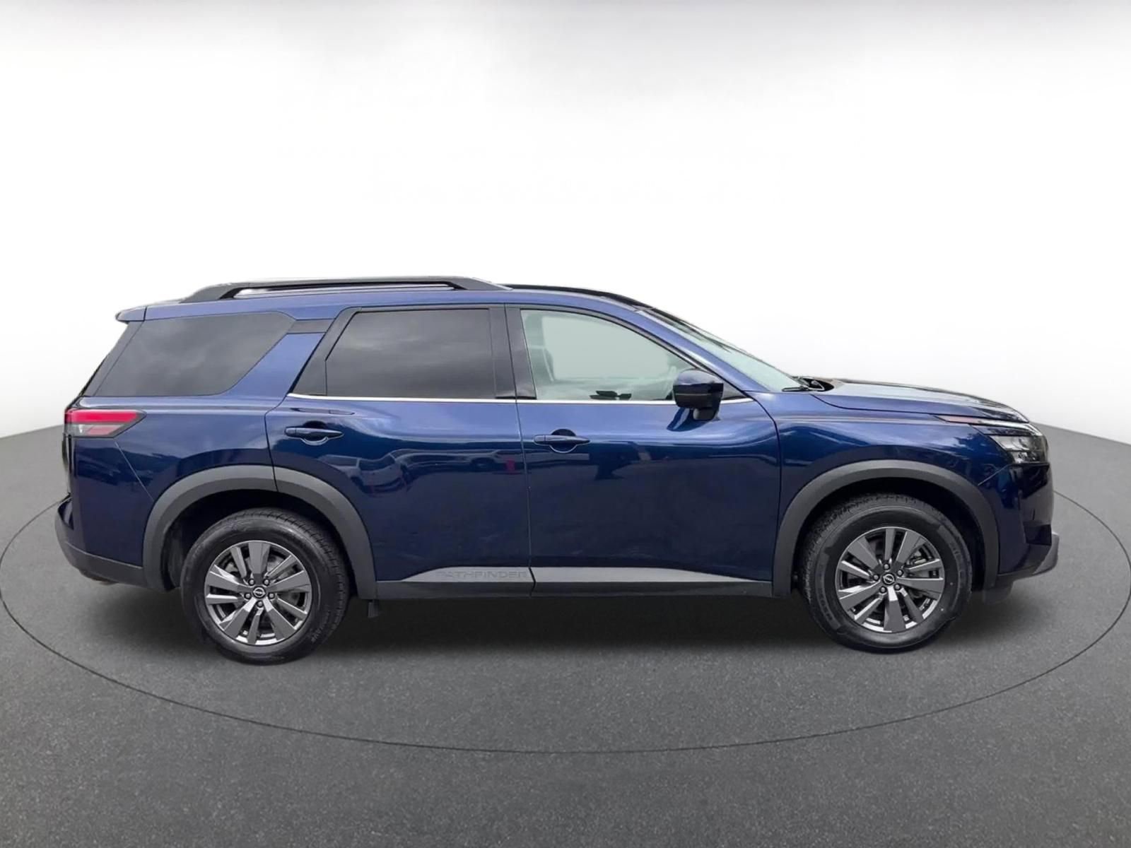 Thumbnail: 2025 Nissan Pathfinder - 16