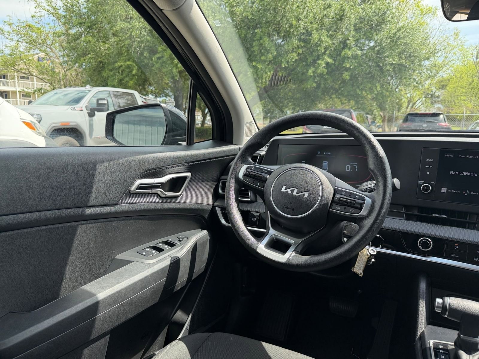 Thumbnail: 2025 Kia Sportage - 33