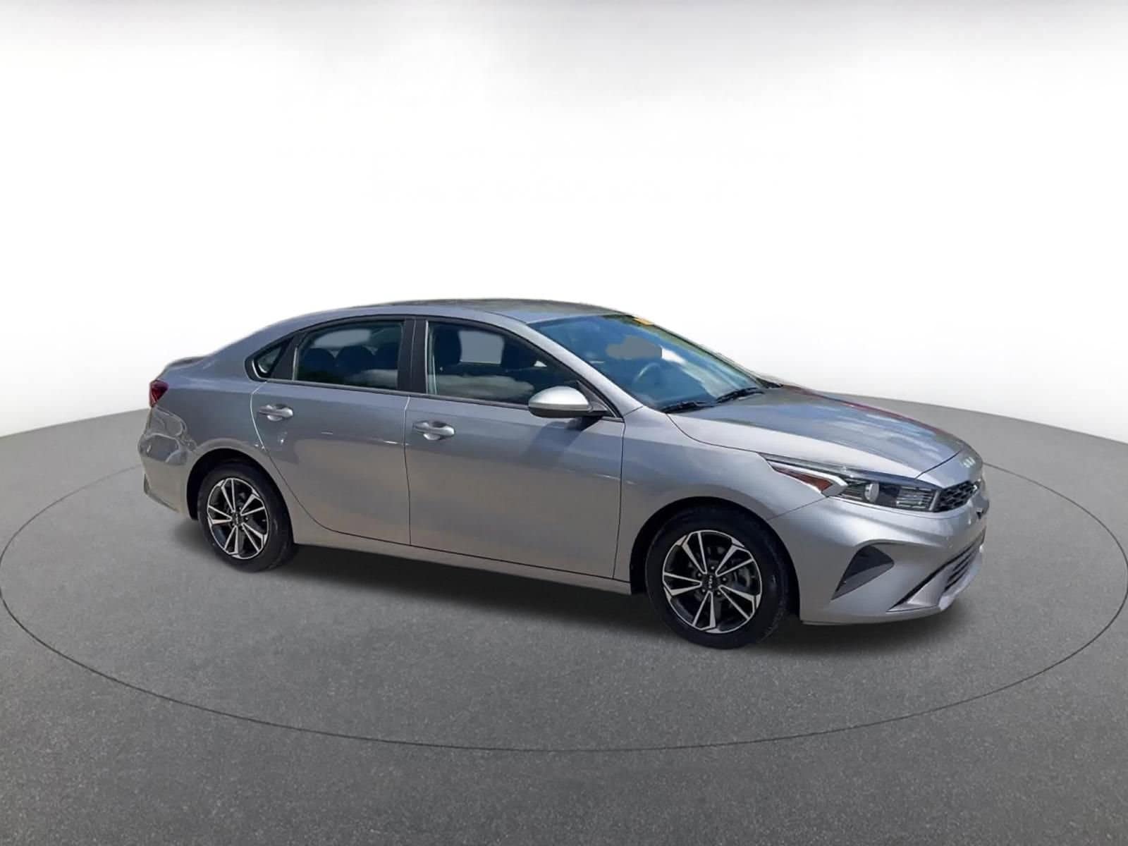 Thumbnail: 2024 Kia Forte - 1