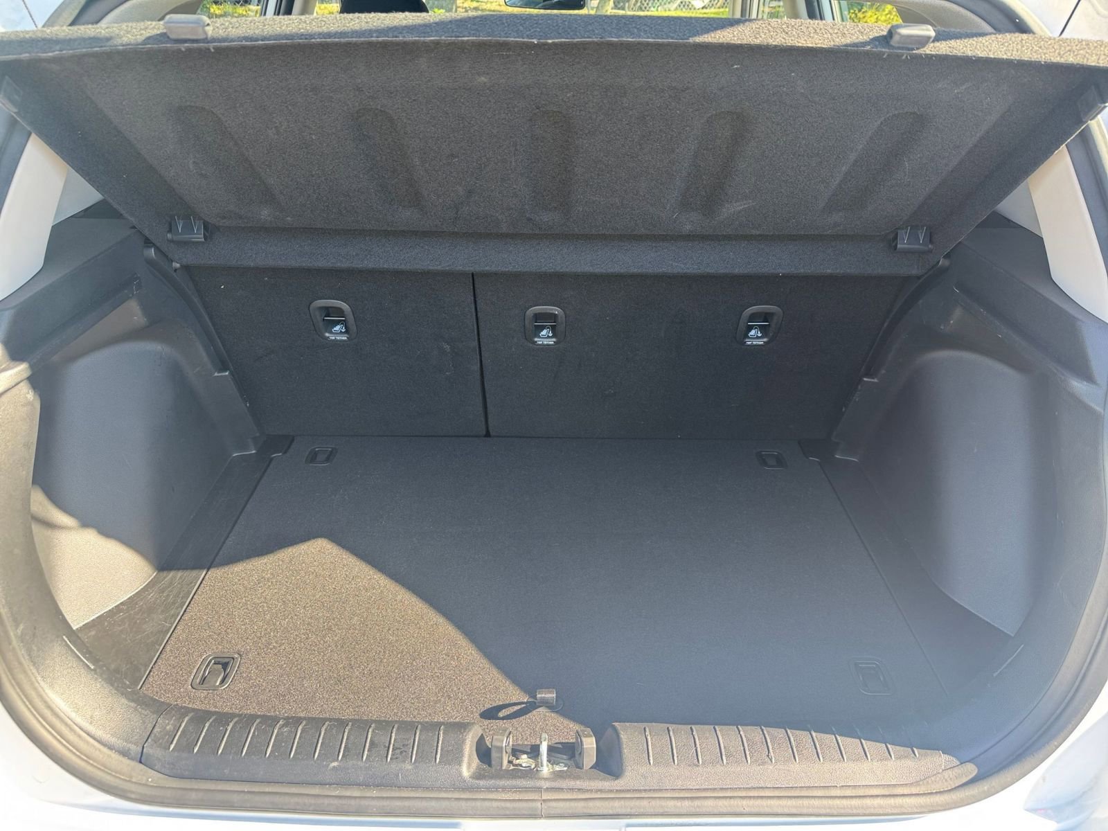 Thumbnail: 2025 Hyundai Venue - 29