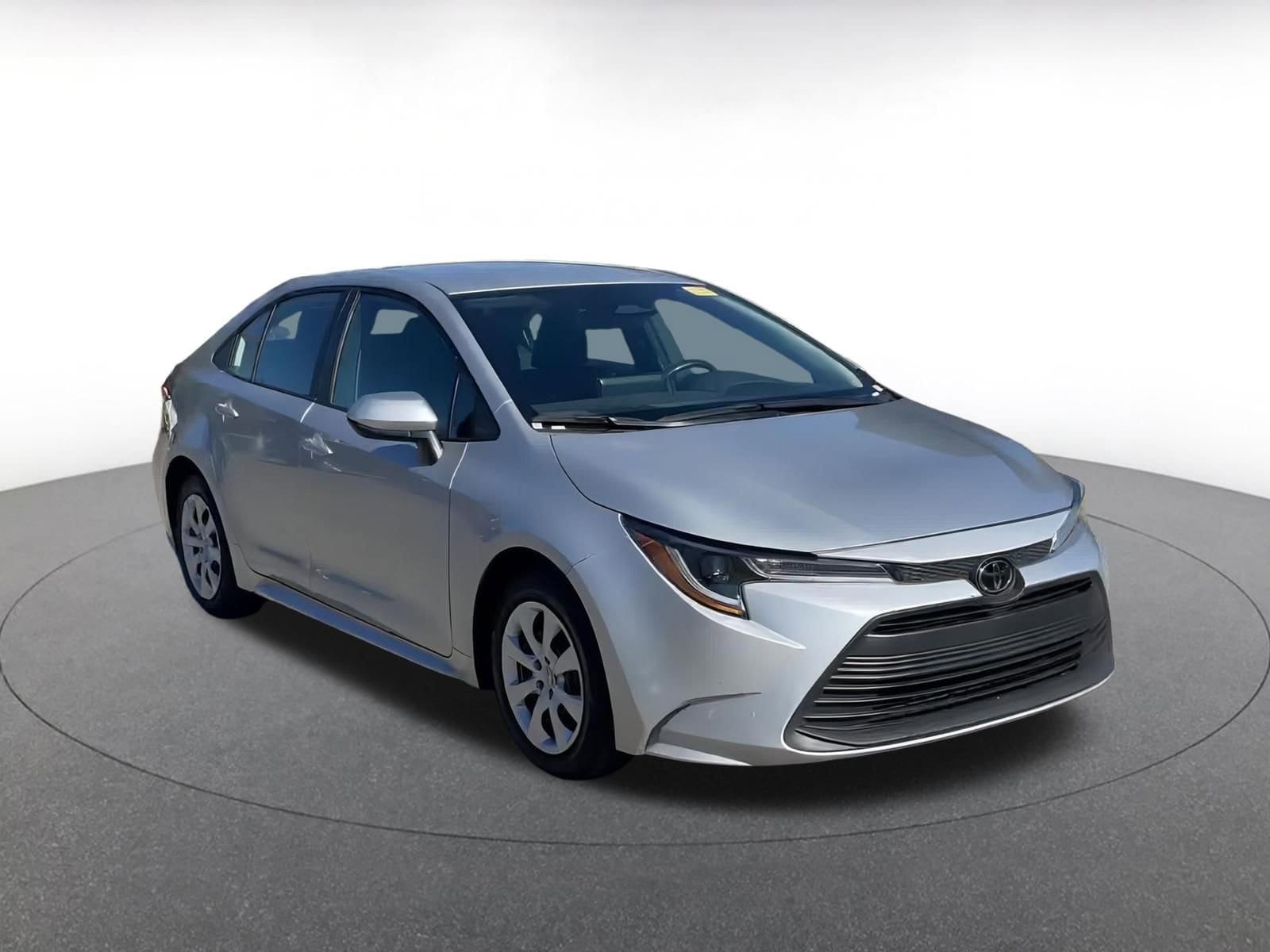 Thumbnail: 2025 Toyota Corolla - 2