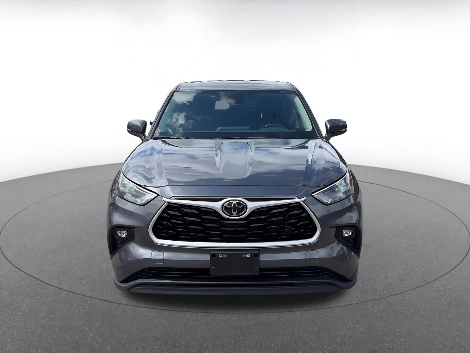 Thumbnail: 2025 Toyota Highlander - 3