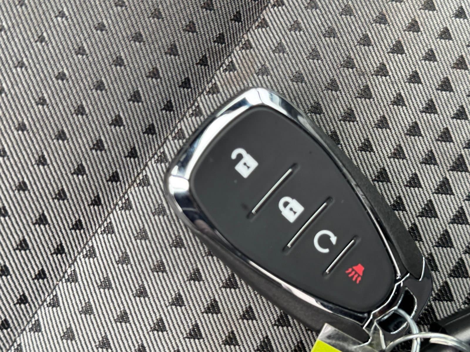 Thumbnail: 2025 Chevrolet Trax - 21