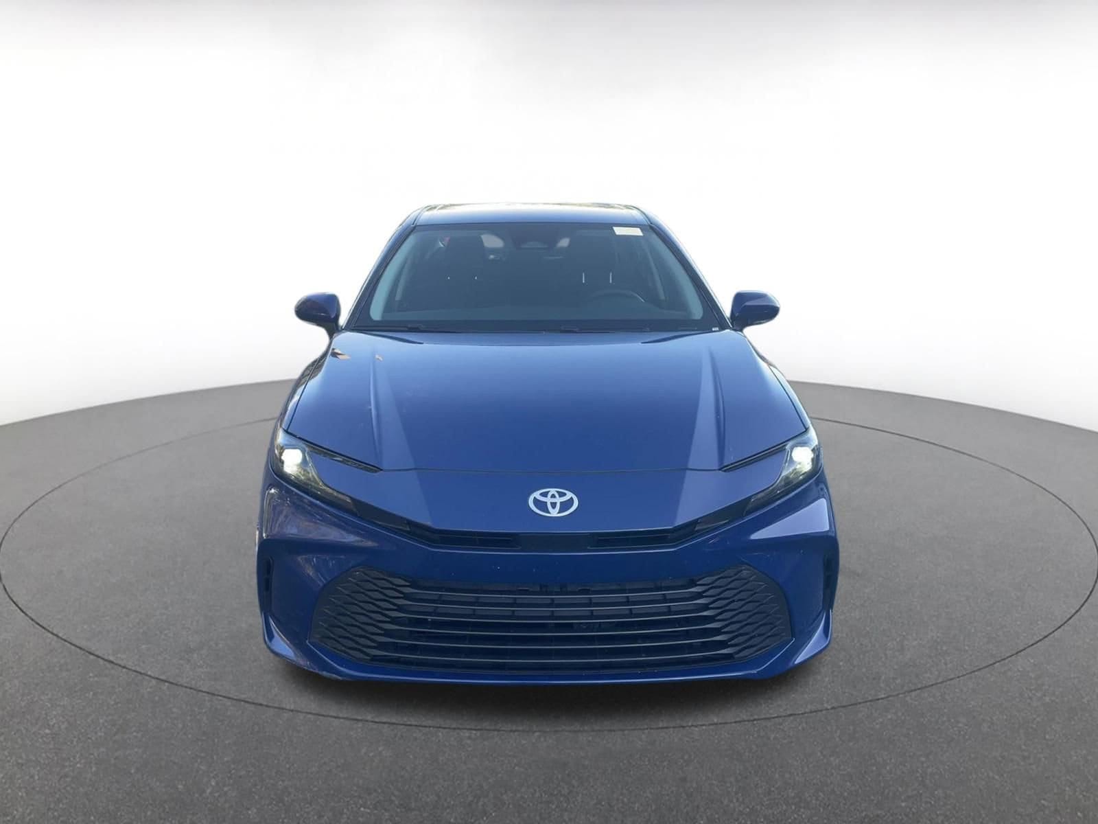 Thumbnail: 2025 Toyota Camry - 3