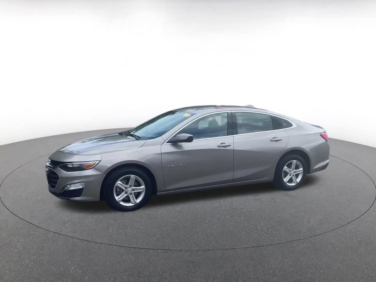 Thumbnail: 2024 Chevrolet Malibu - 7