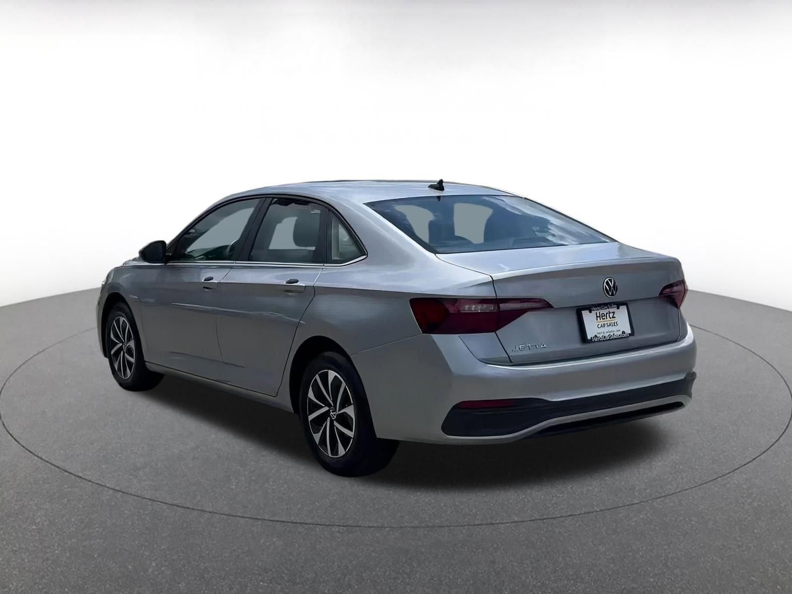Thumbnail: 2024 Volkswagen Jetta - 3