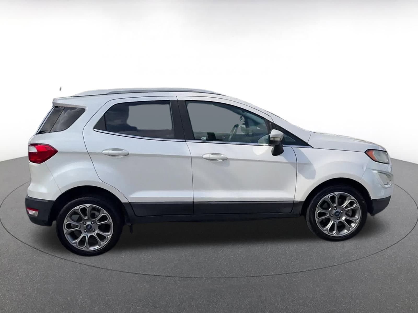 Thumbnail: 2018 Ford EcoSport - 16