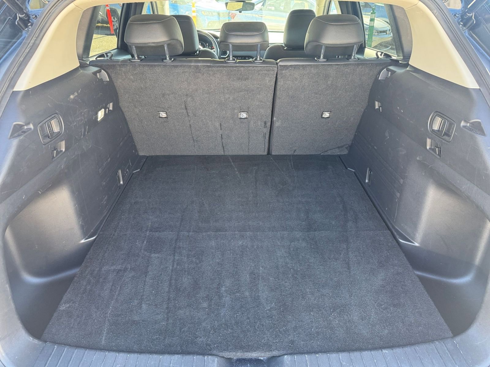 Thumbnail: 2025 Mazda CX-50 - 30