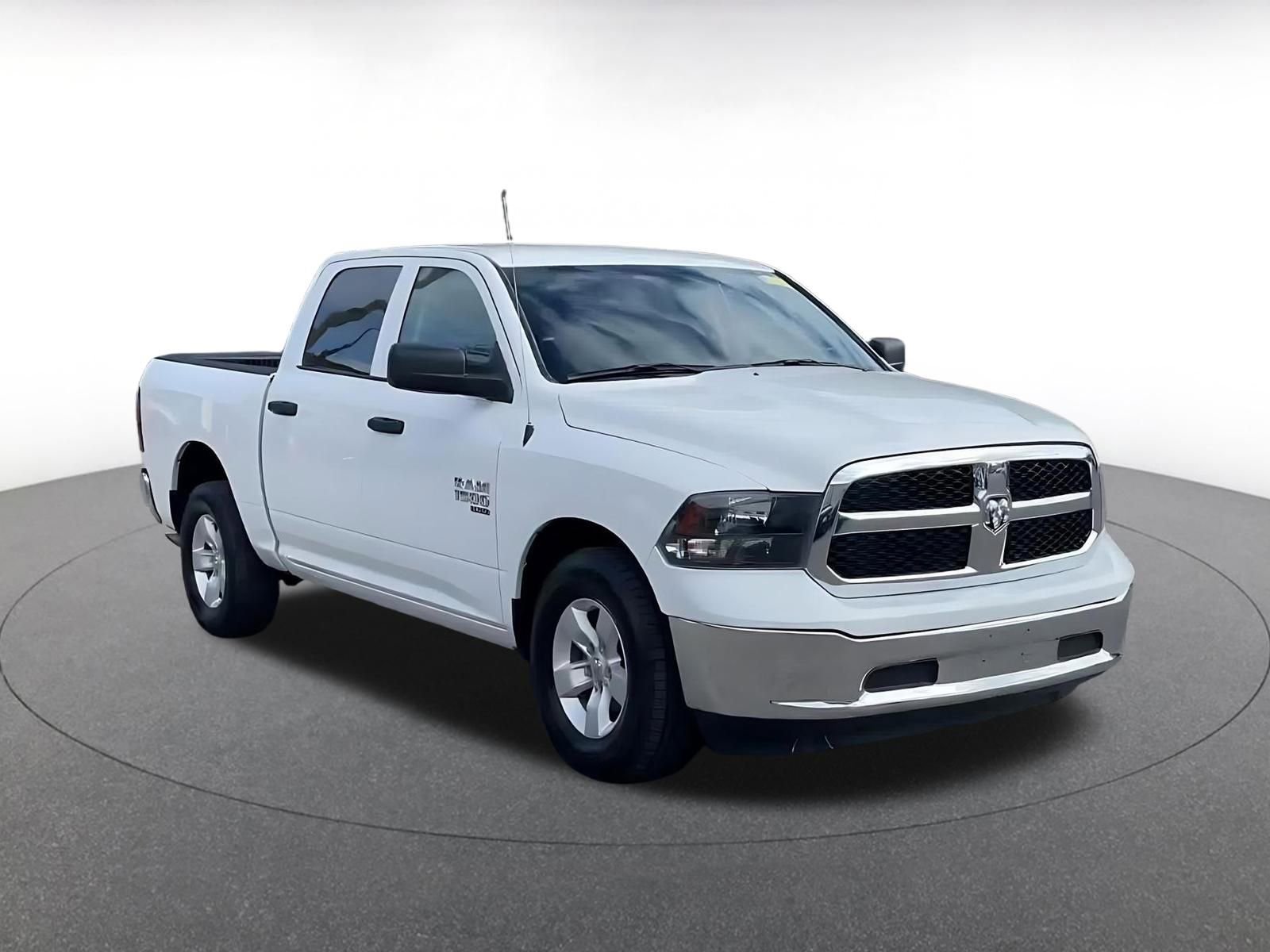 Thumbnail: 2022 RAM 1500 Classic - 2