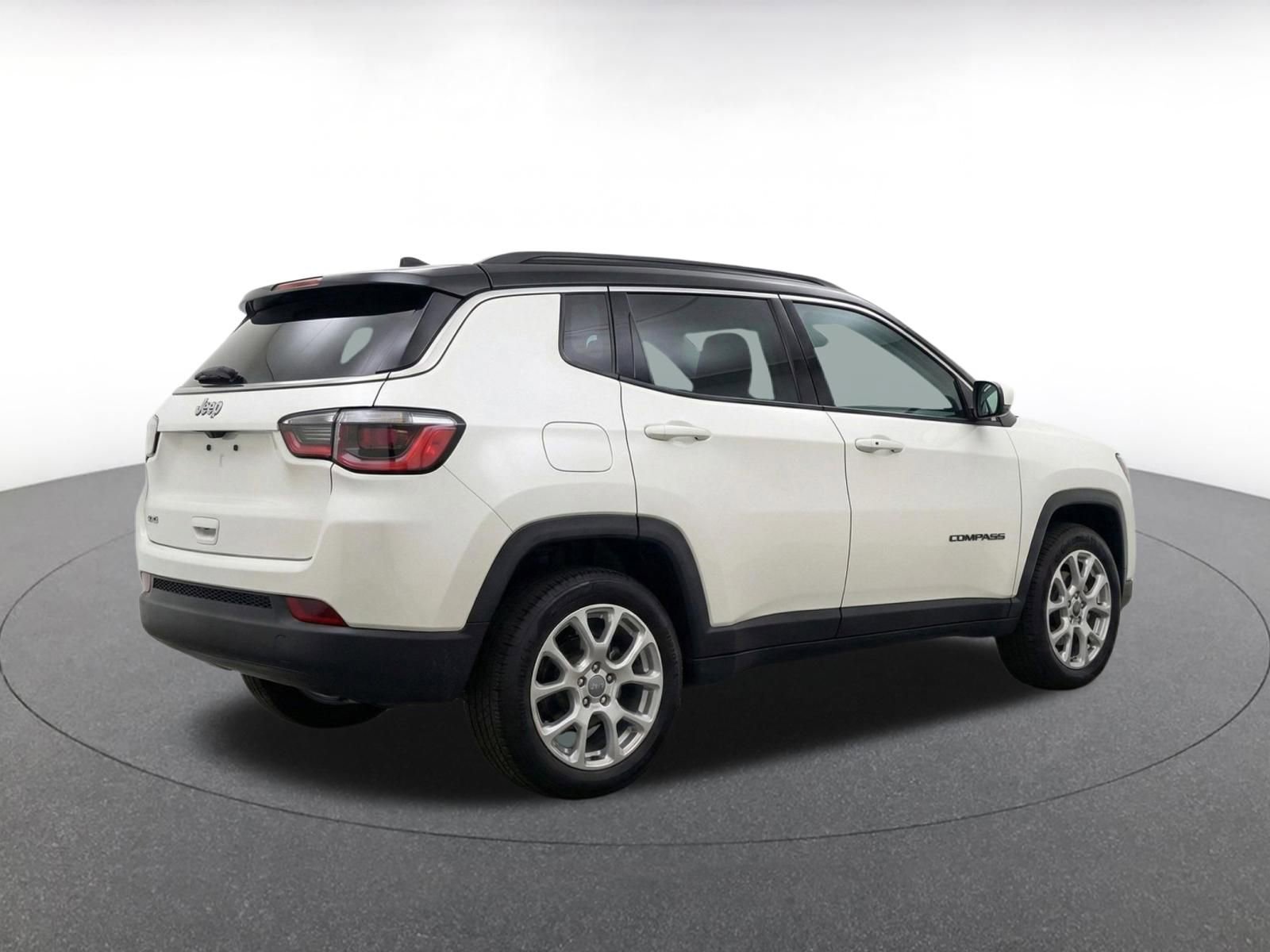 Thumbnail: 2025 Jeep Compass - 9