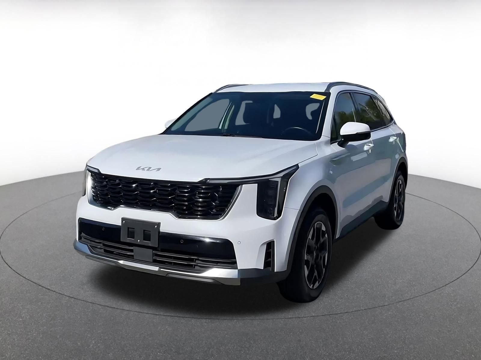 Thumbnail: 2024 Kia Sorento - 4