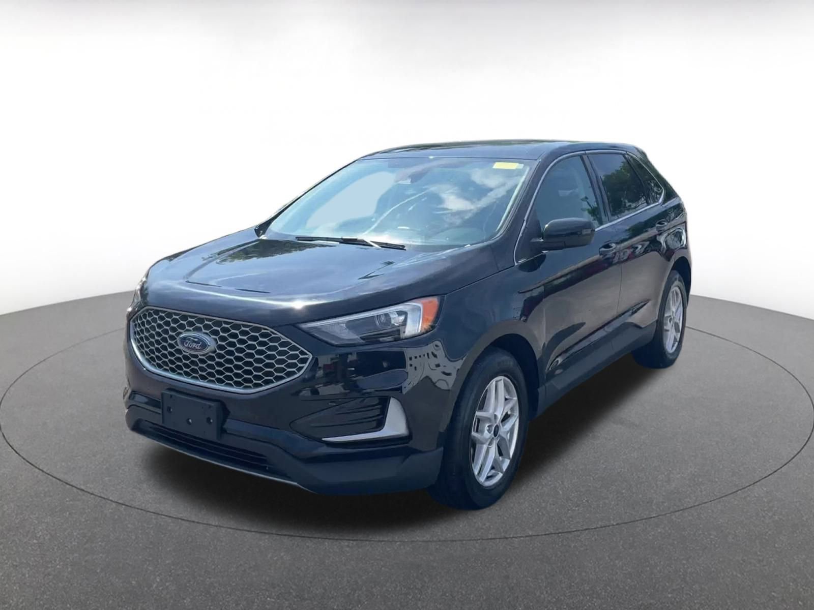 Thumbnail: 2023 Ford Edge - 8
