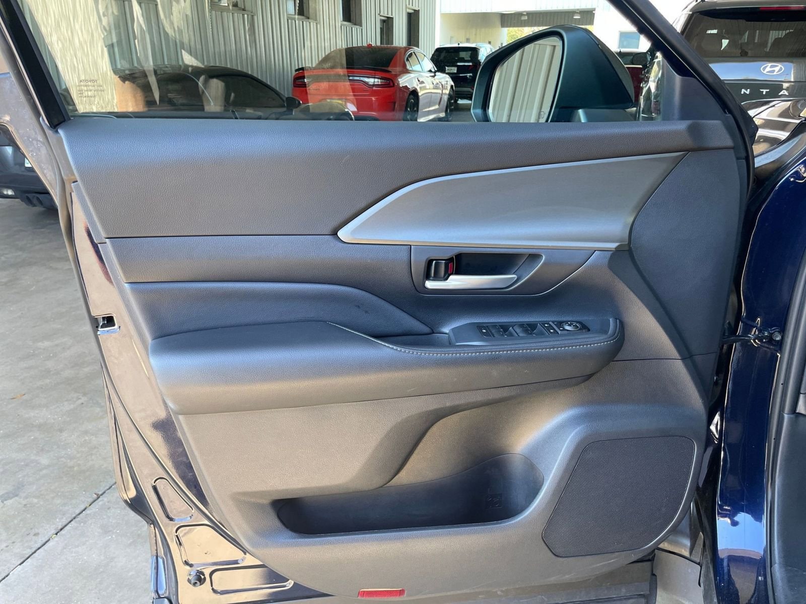 Thumbnail: 2025 Toyota Grand Highlander - 20