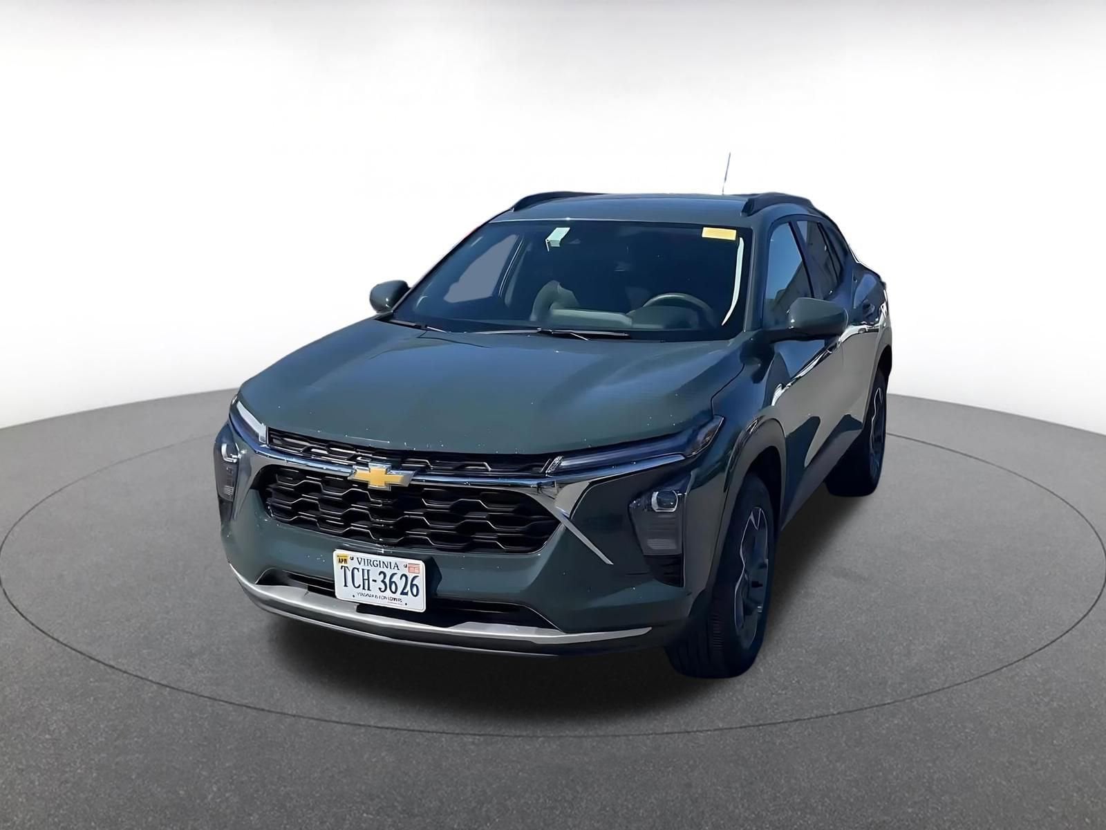 Thumbnail: 2025 Chevrolet Trax - 3