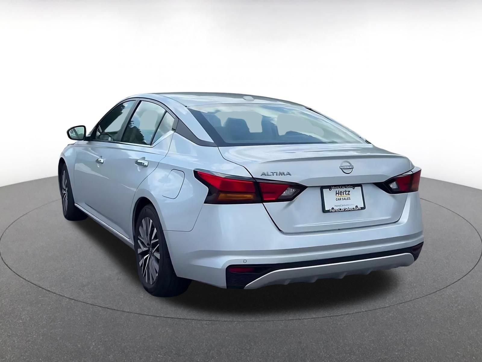 Thumbnail: 2025 Nissan Altima - 8