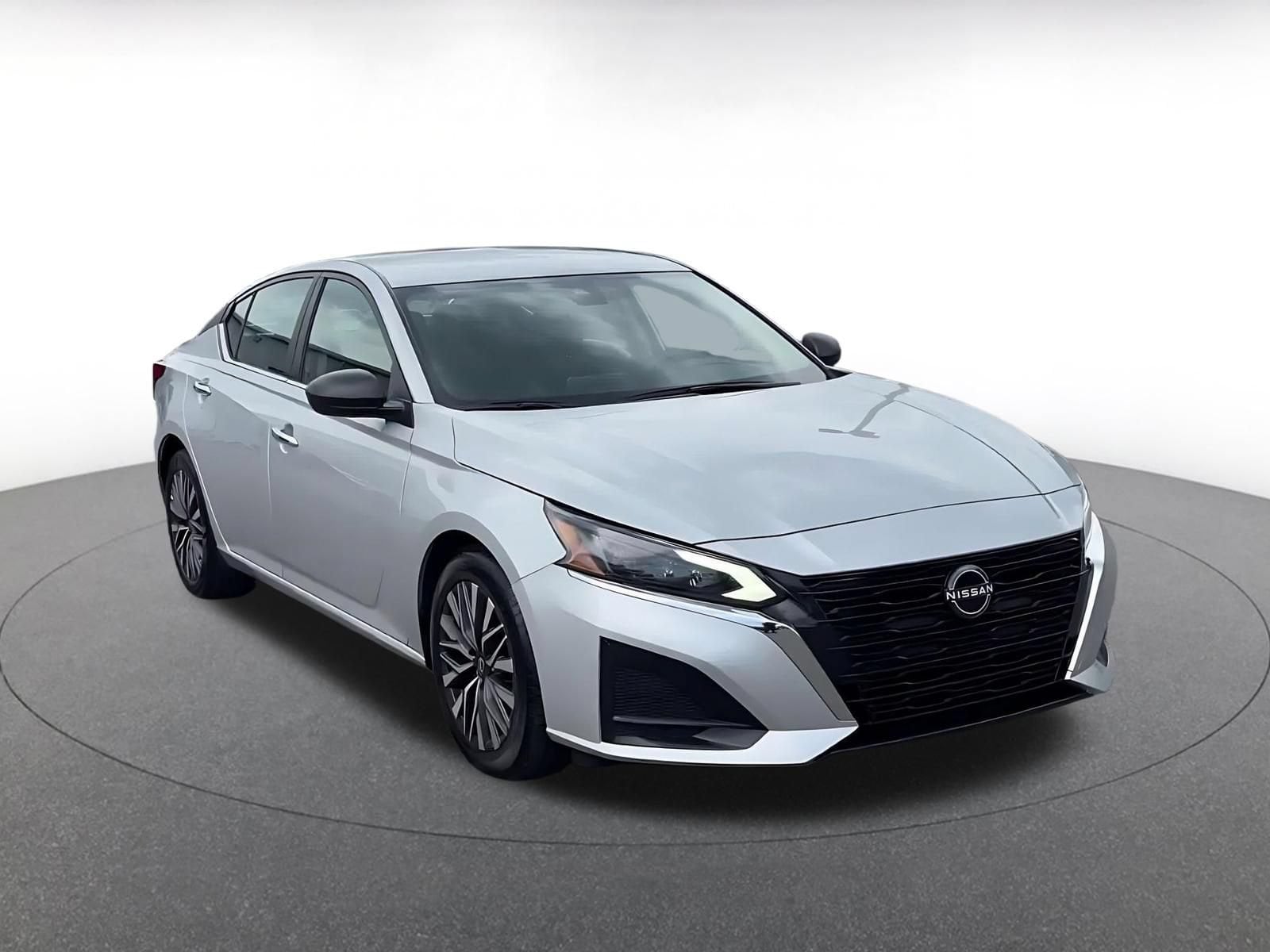 Thumbnail: 2025 Nissan Altima - 2