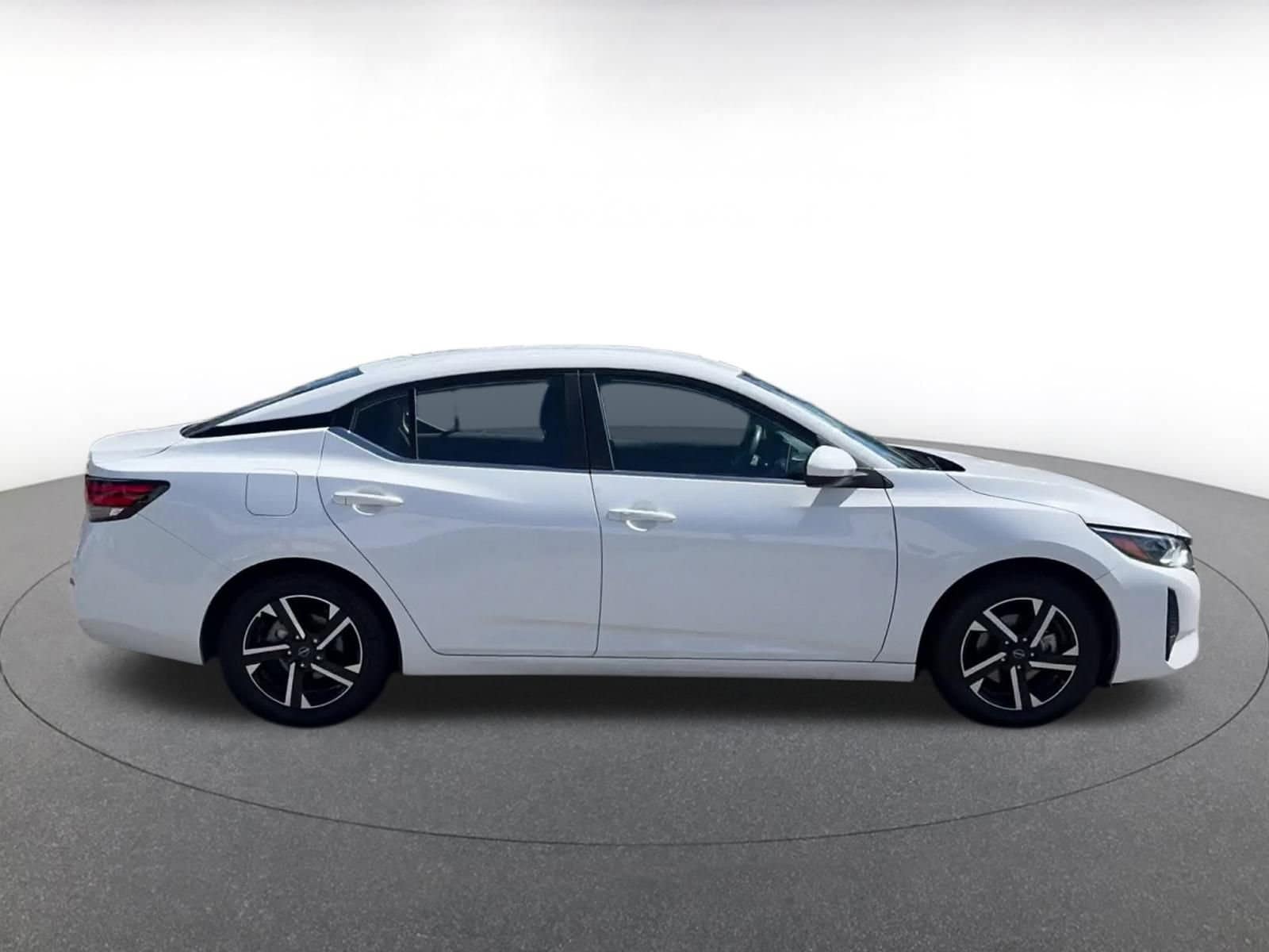 Thumbnail: 2024 Nissan Sentra - 16