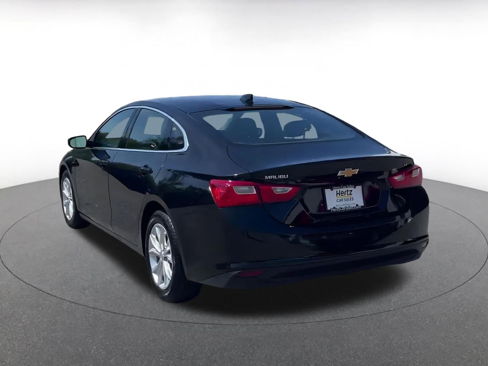 Thumbnail: 2024 Chevrolet Malibu - 9
