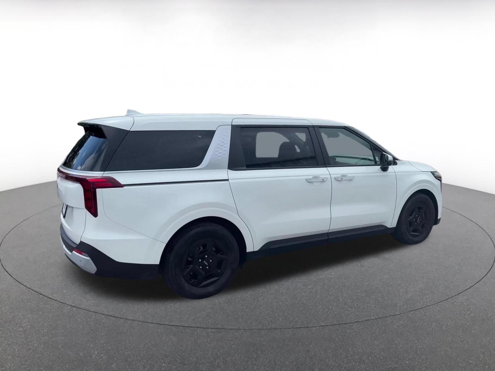 Thumbnail: 2026 Kia Carnival - 14
