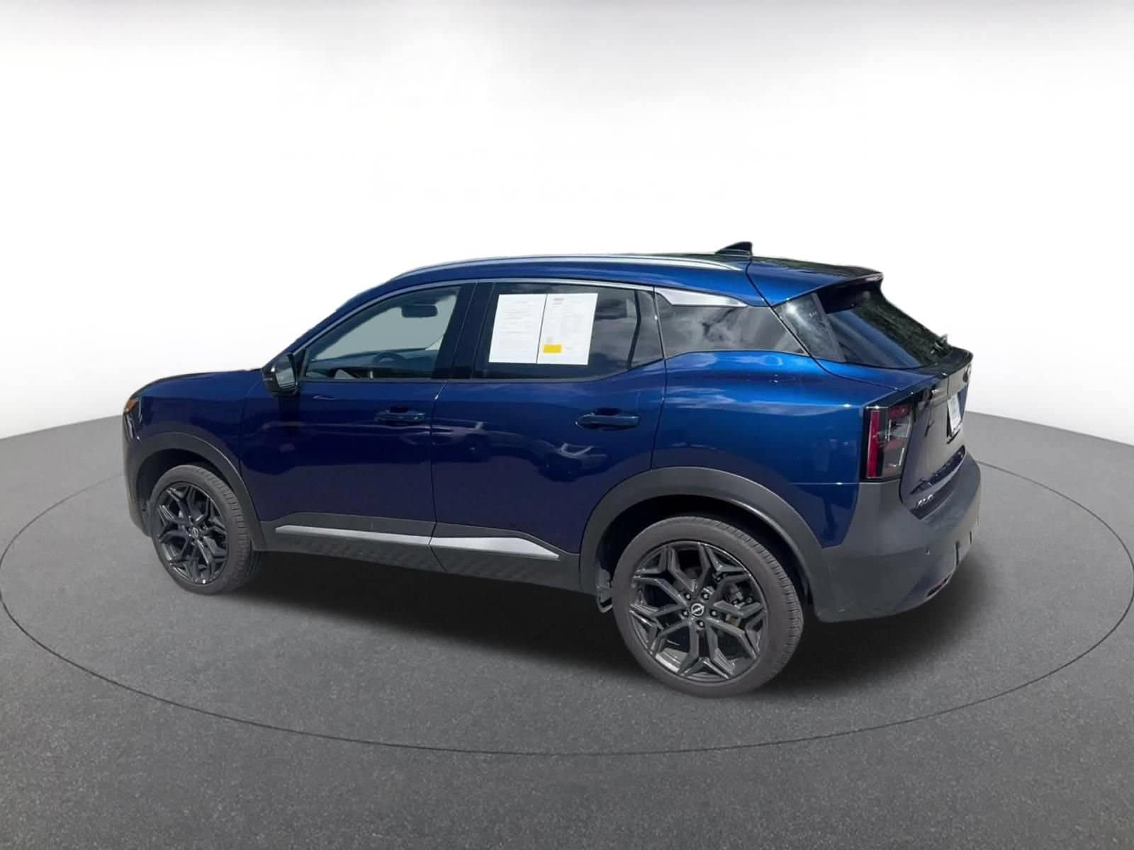 Thumbnail: 2026 Nissan Kicks - 8