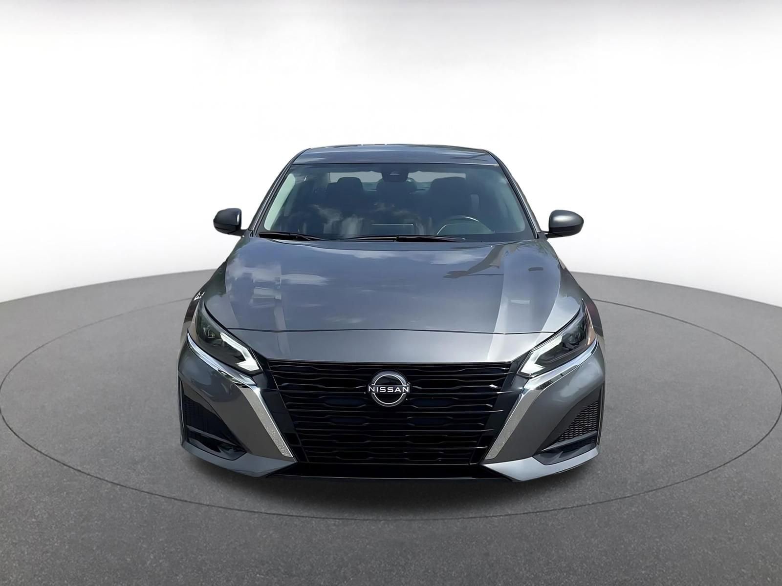 Thumbnail: 2025 Nissan Altima - 3