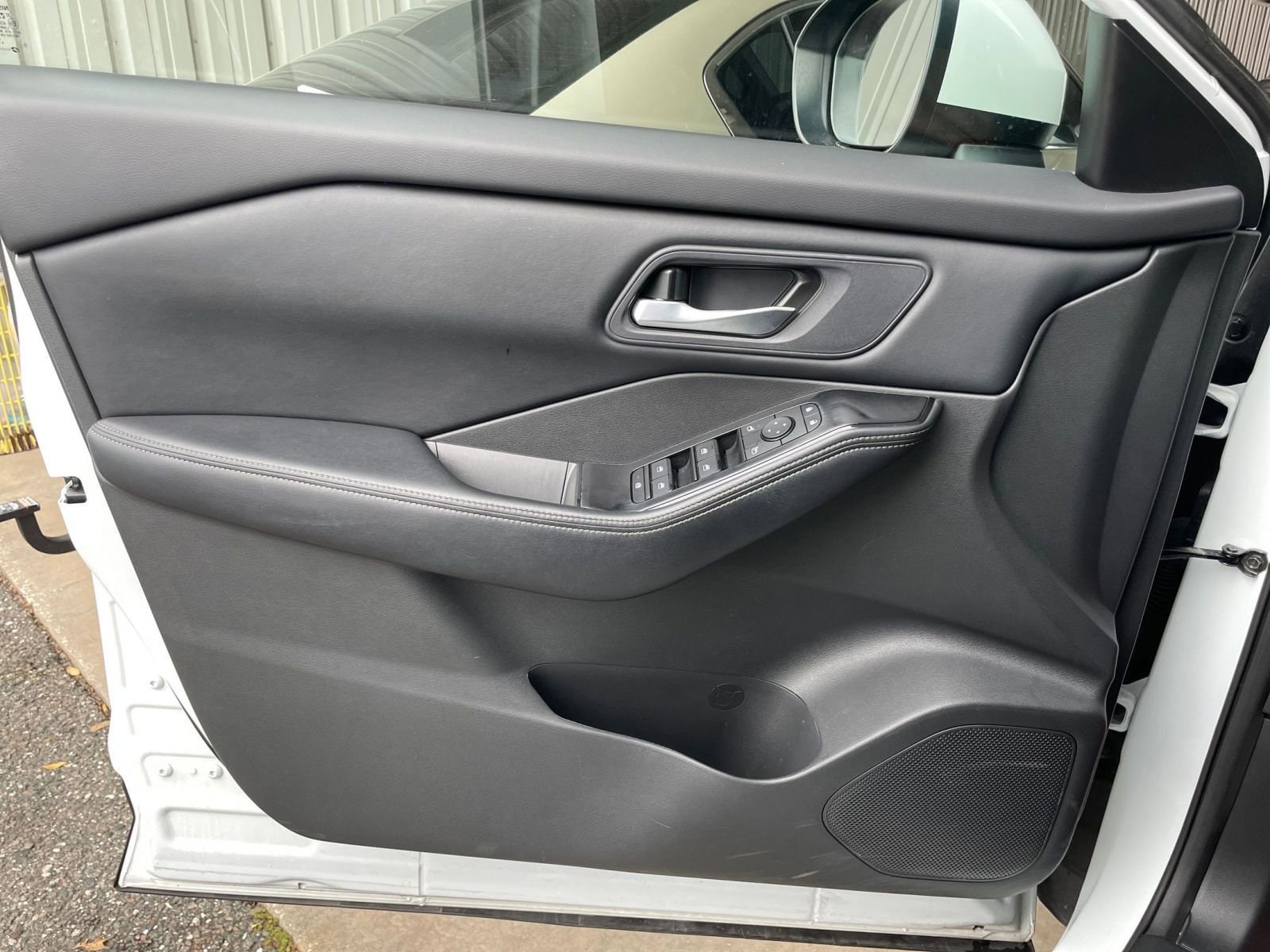 Thumbnail: 2025 Nissan Rogue - 18